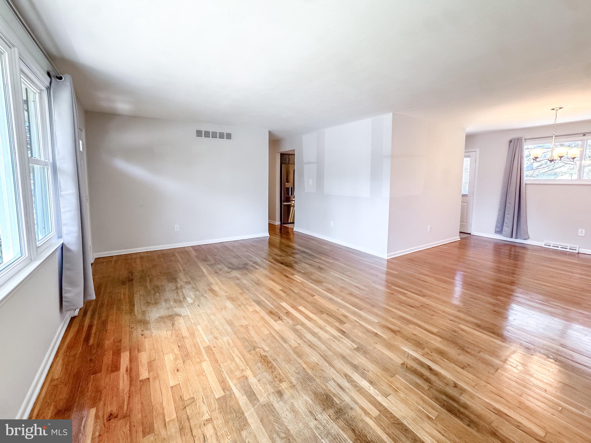 SCHOOLVIEW - Residential