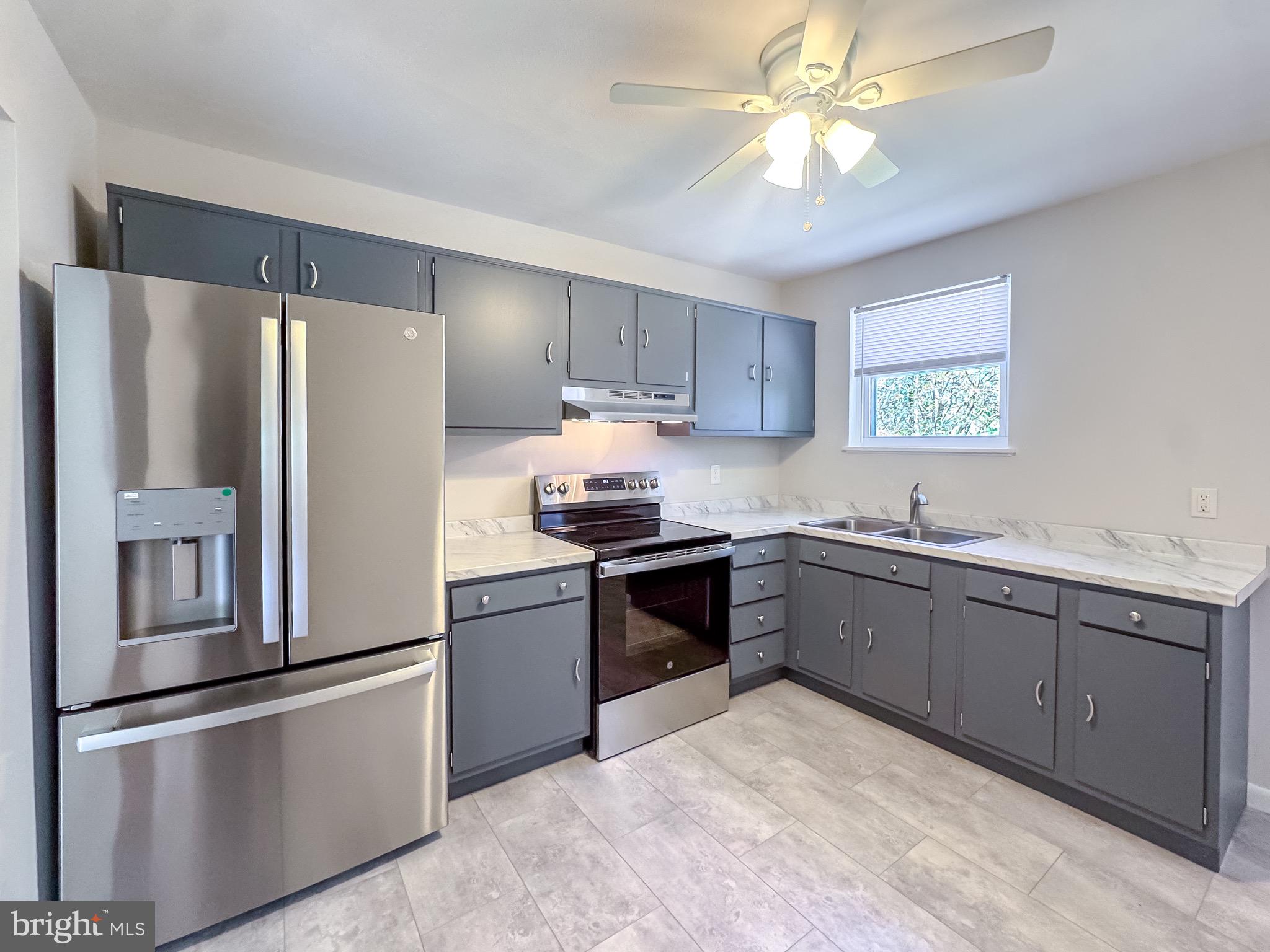 SCHOOLVIEW - Residential