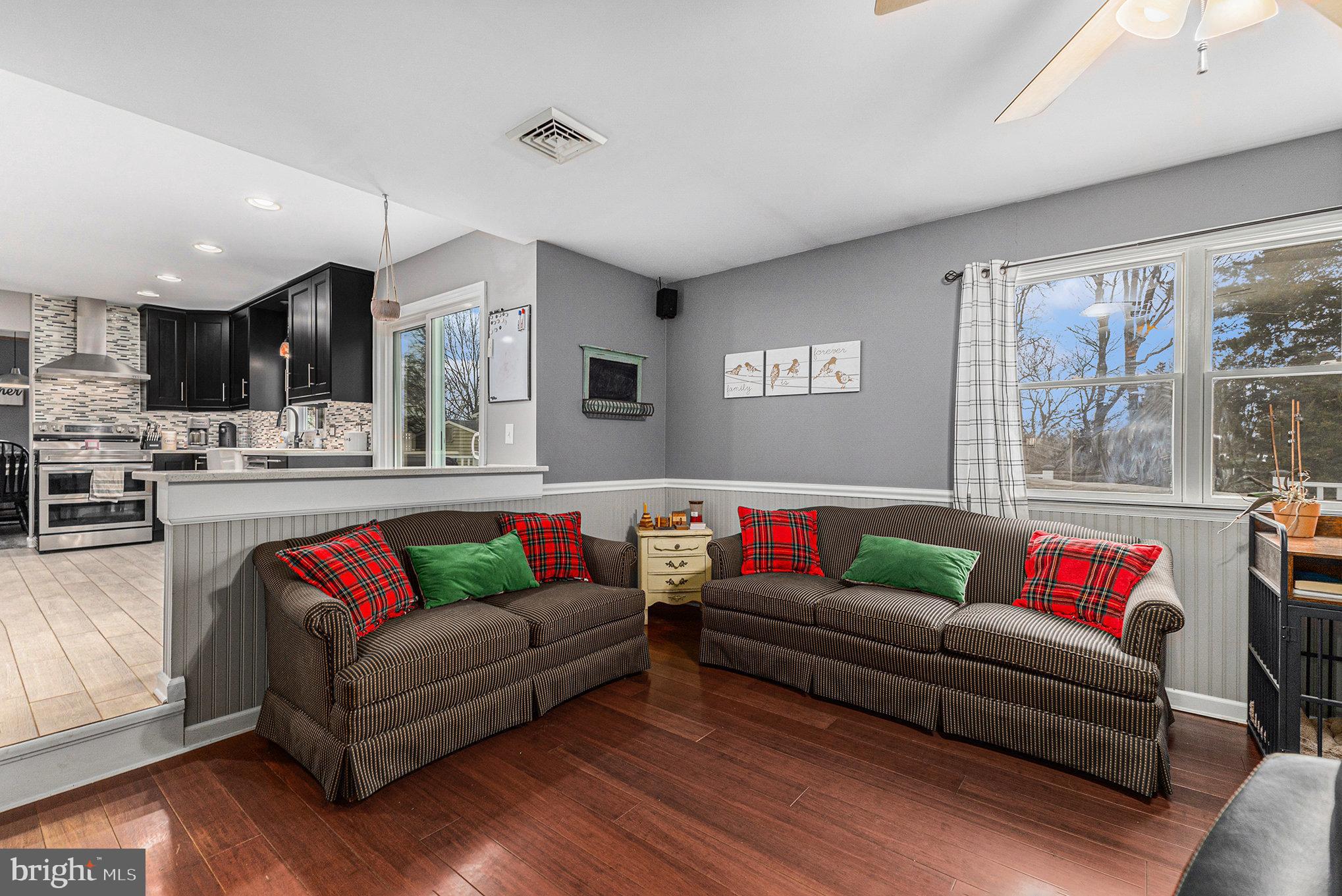 PLEASANT MDWS - Residential