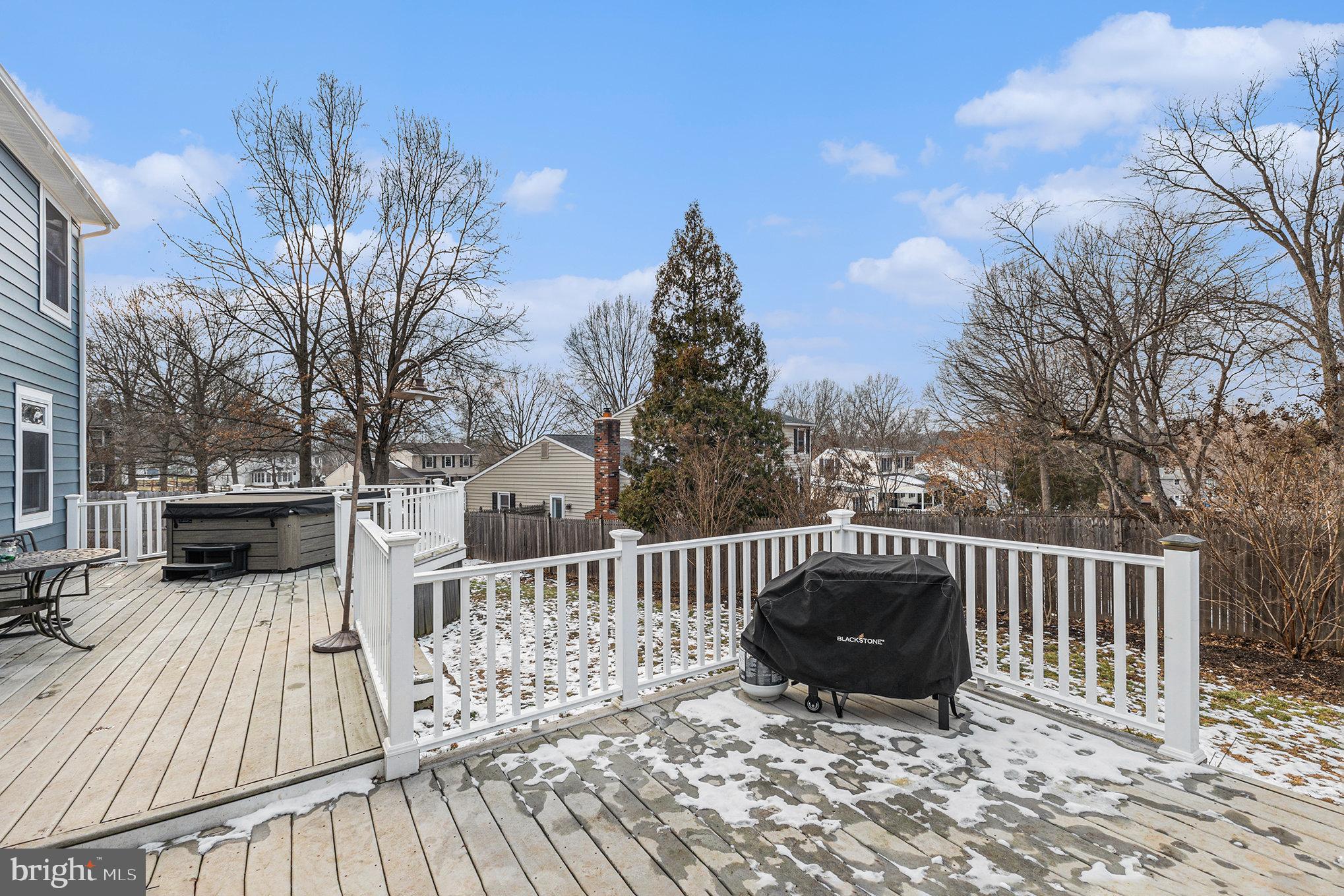 PLEASANT MDWS - Residential