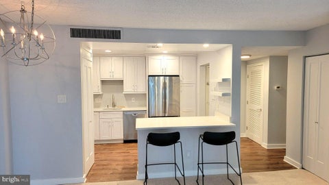 Photo of 6301 Stevenson Avenue #604, ALEXANDRIA, VA 22304 (MLS # VAAX2067056)