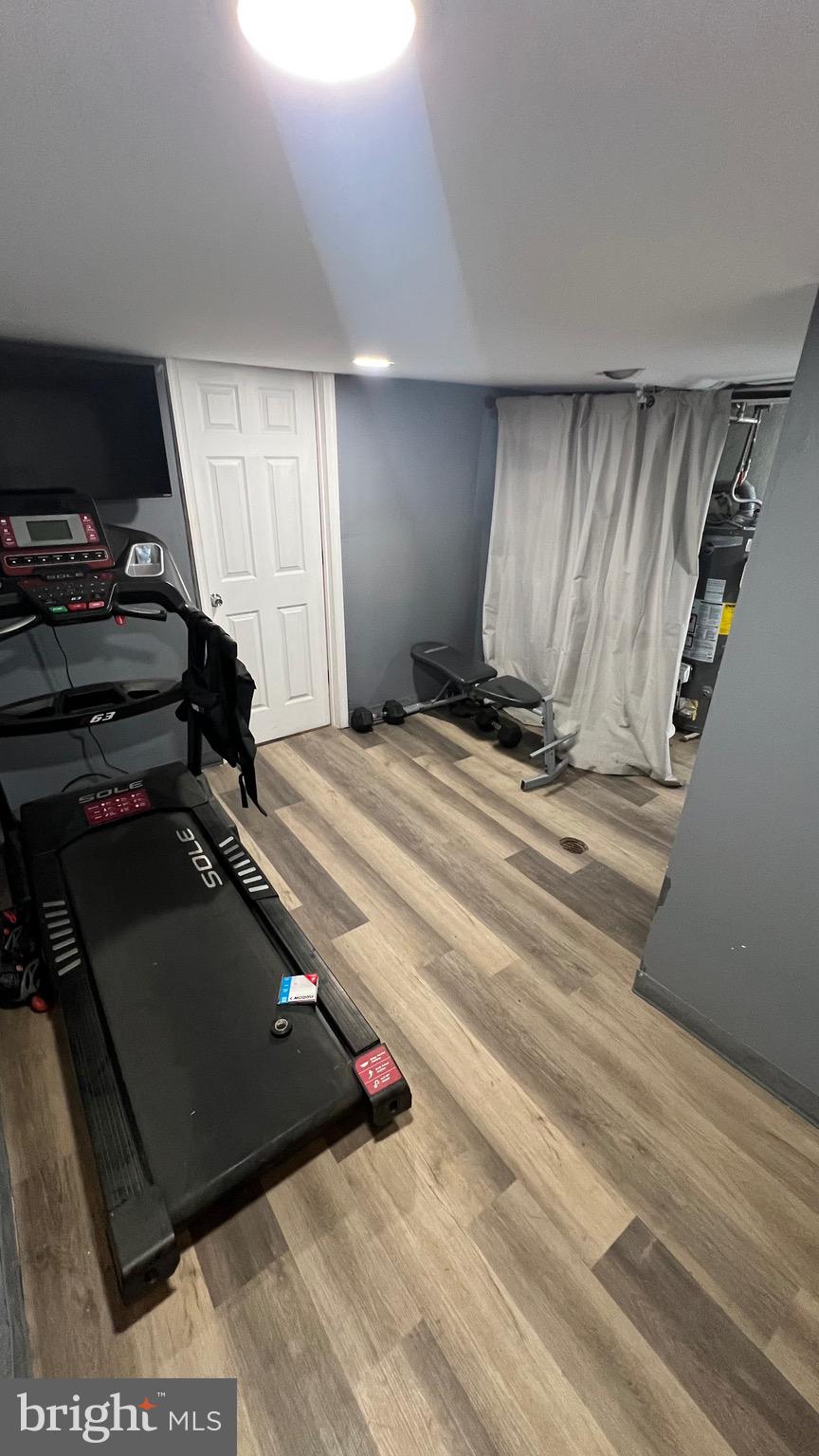 OXFORD CIRCLE - Residential