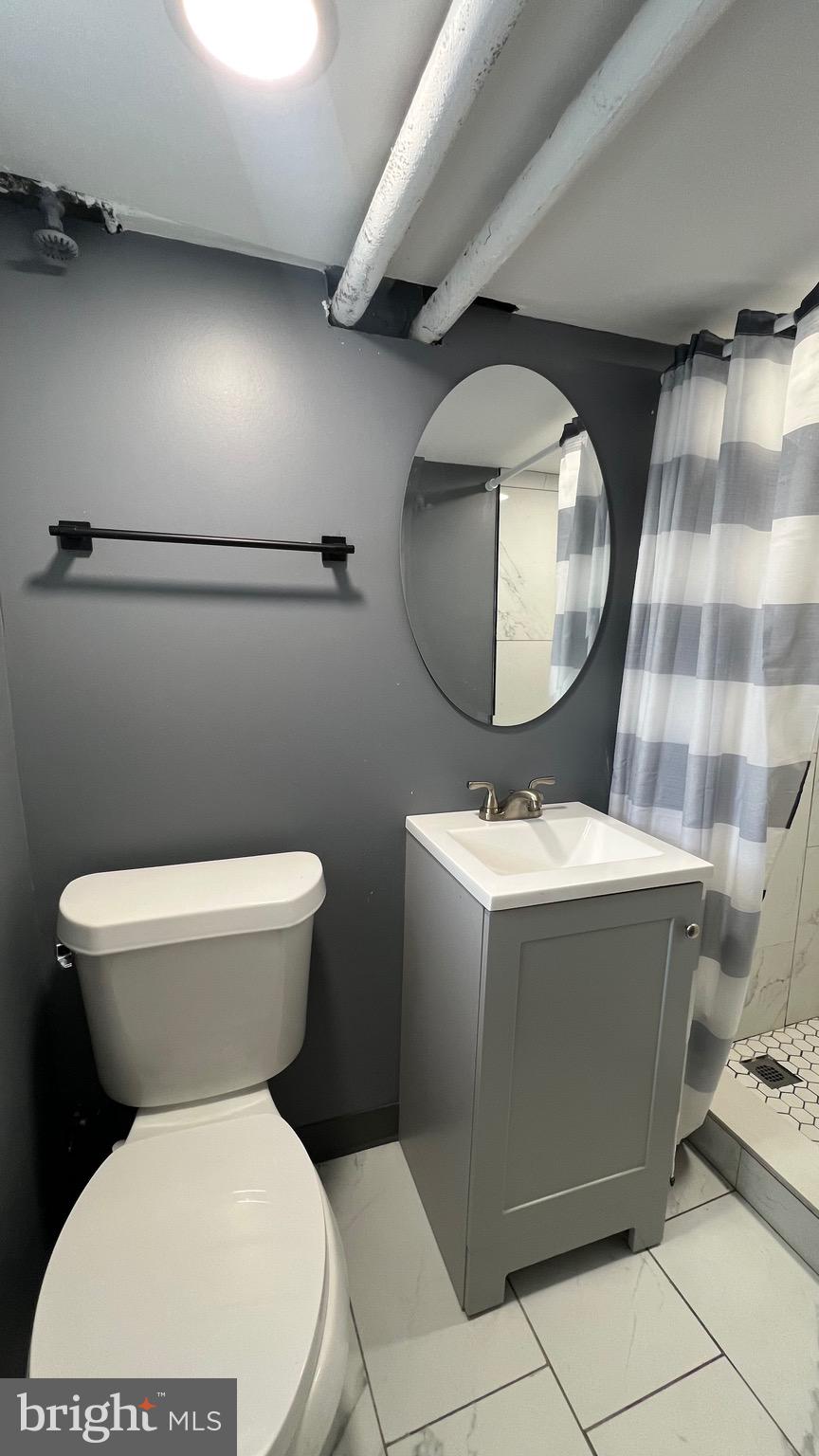 OXFORD CIRCLE - Residential