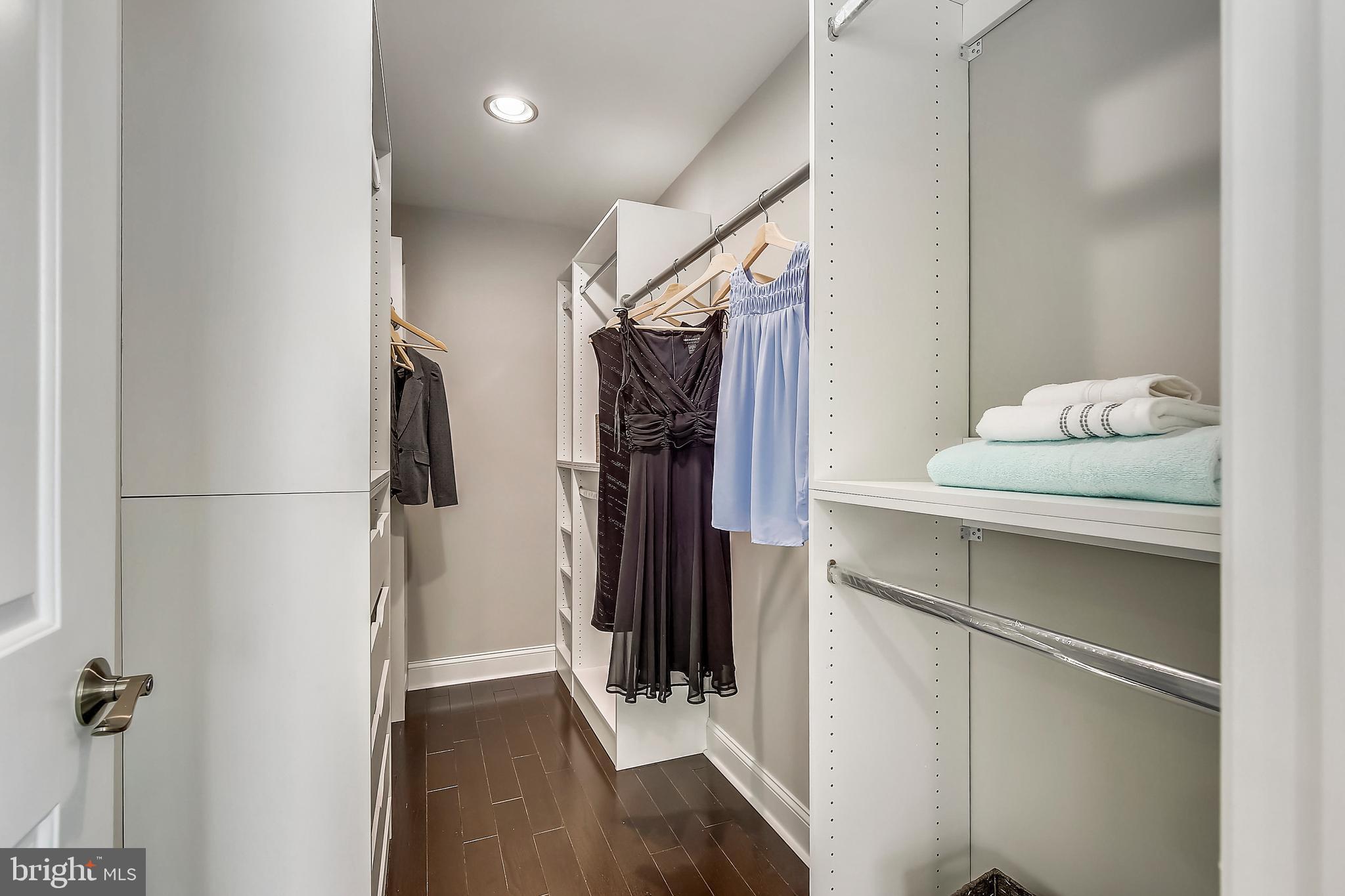 REGENCY ESTATES - Residential