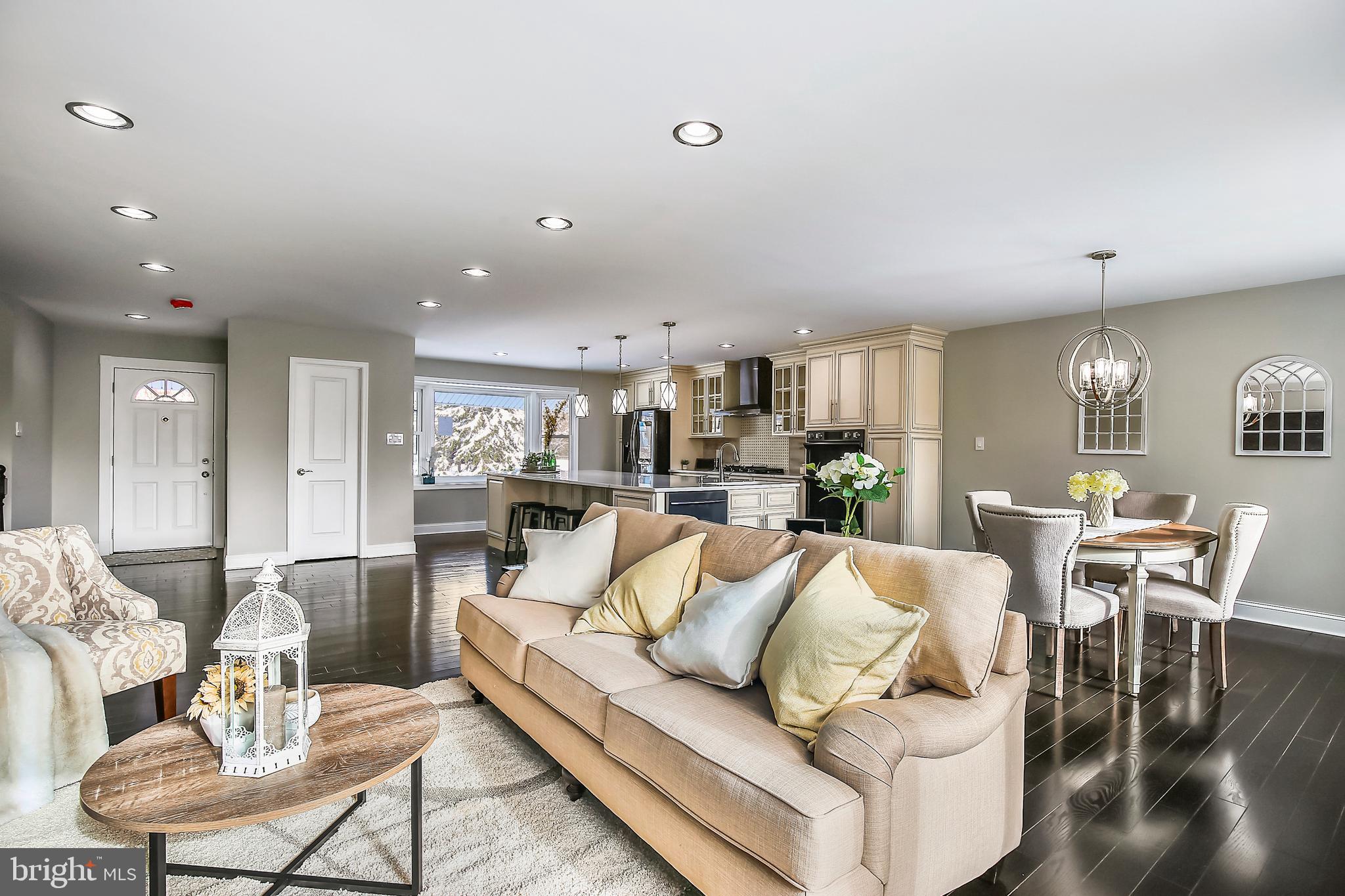 REGENCY ESTATES - Residential