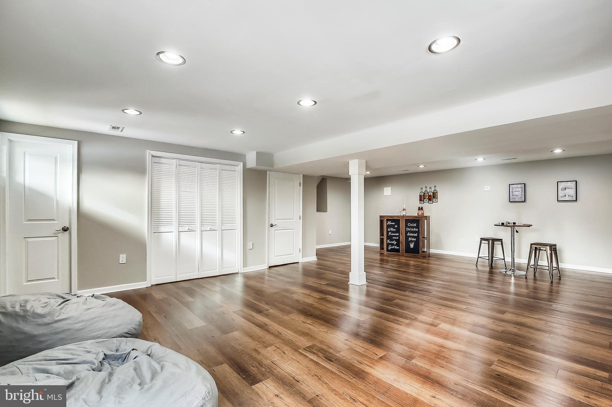 REGENCY ESTATES - Residential