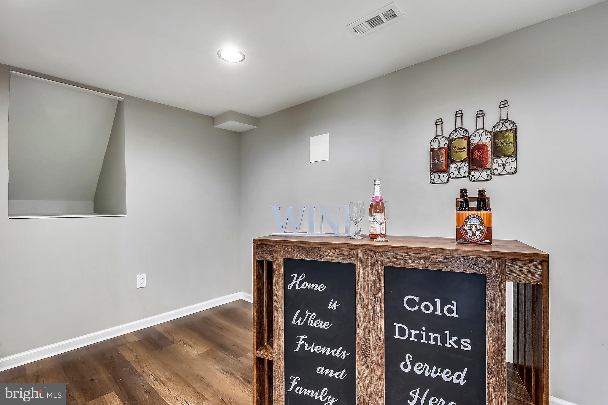 REGENCY ESTATES - Residential