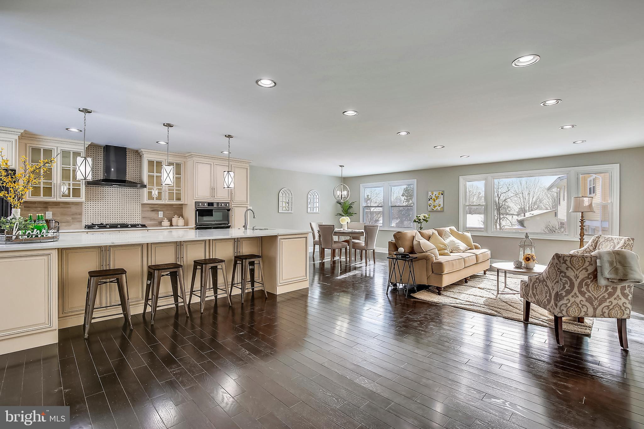 REGENCY ESTATES - Residential