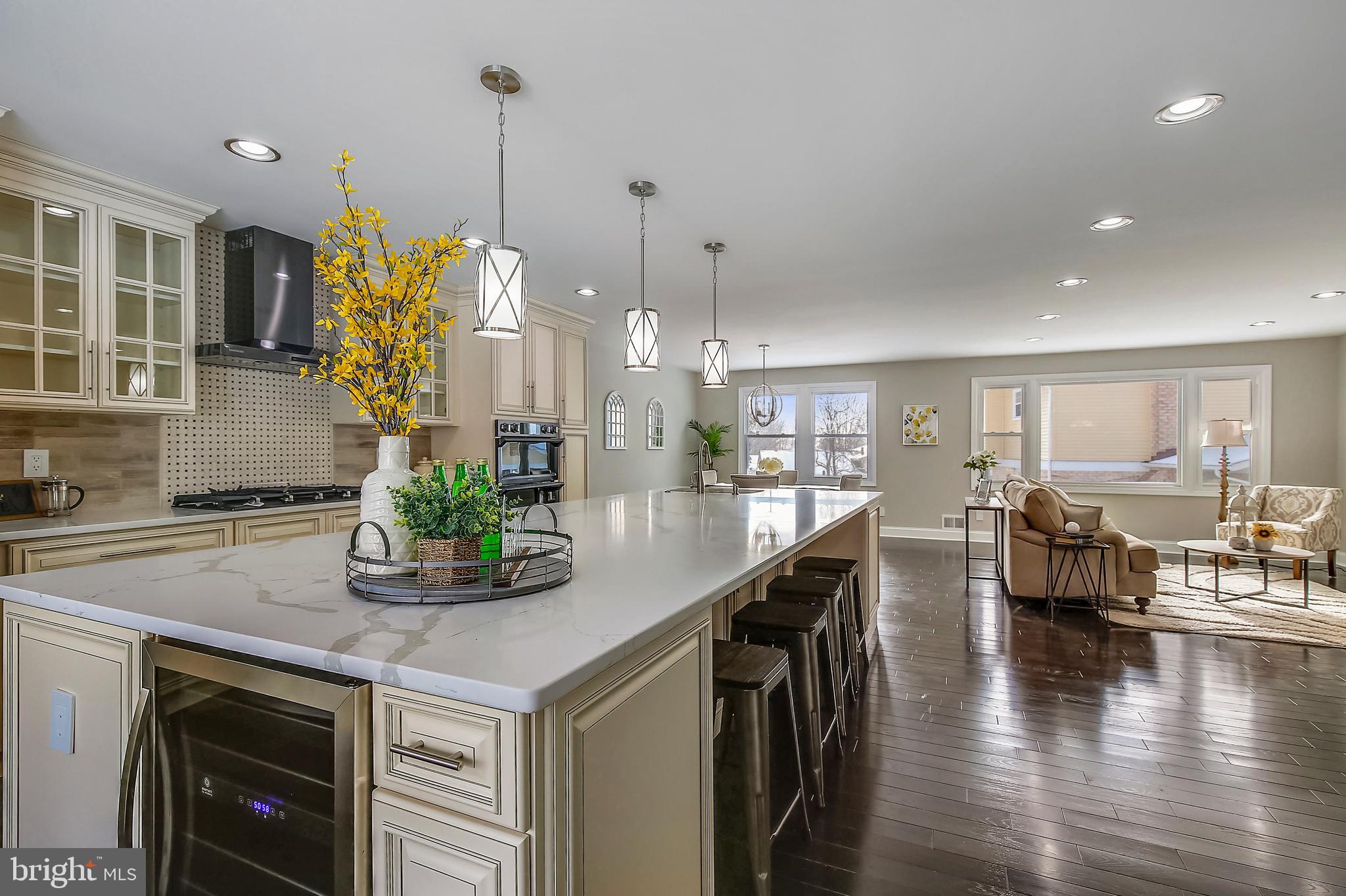 REGENCY ESTATES - Residential