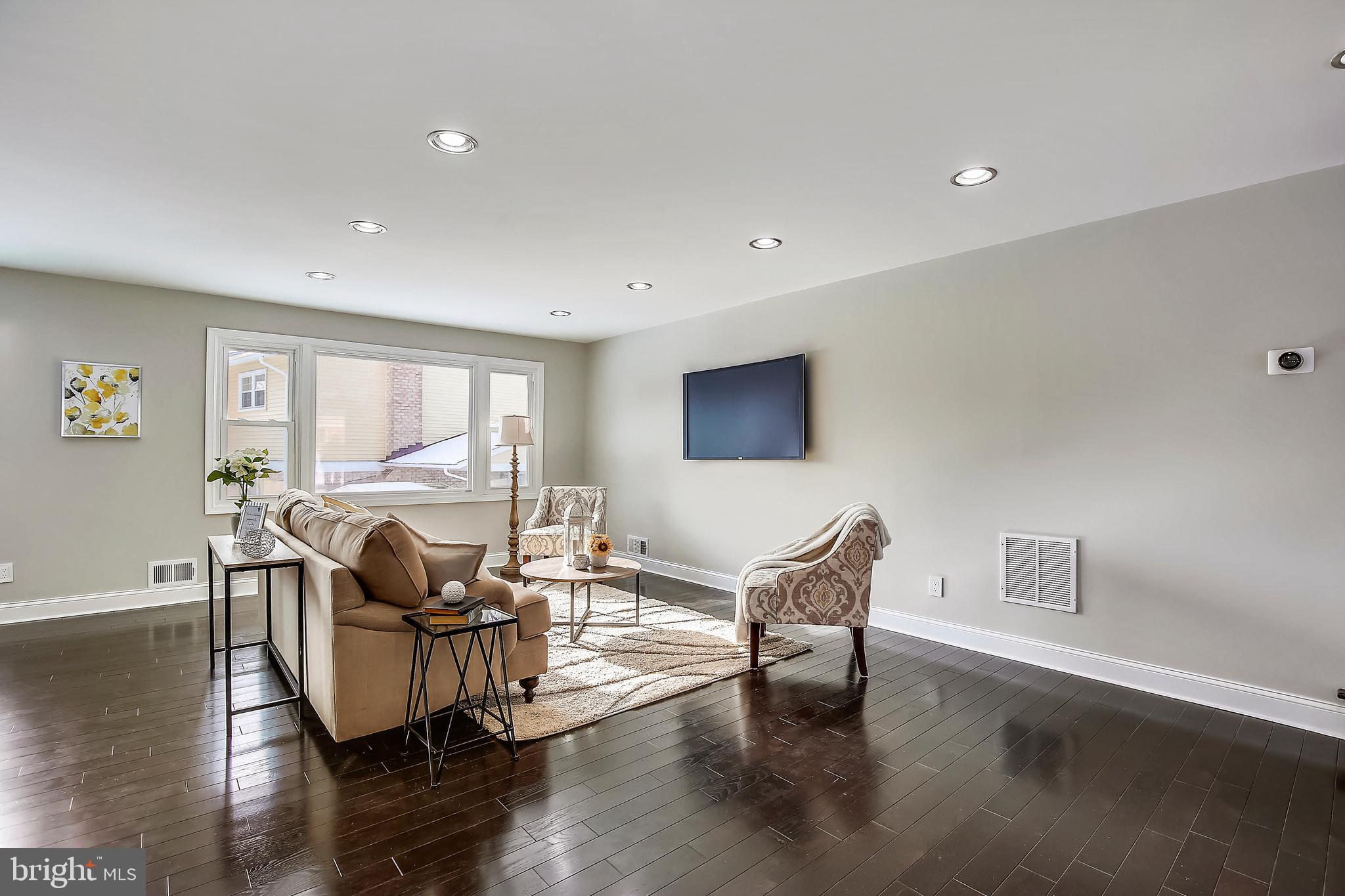 REGENCY ESTATES - Residential