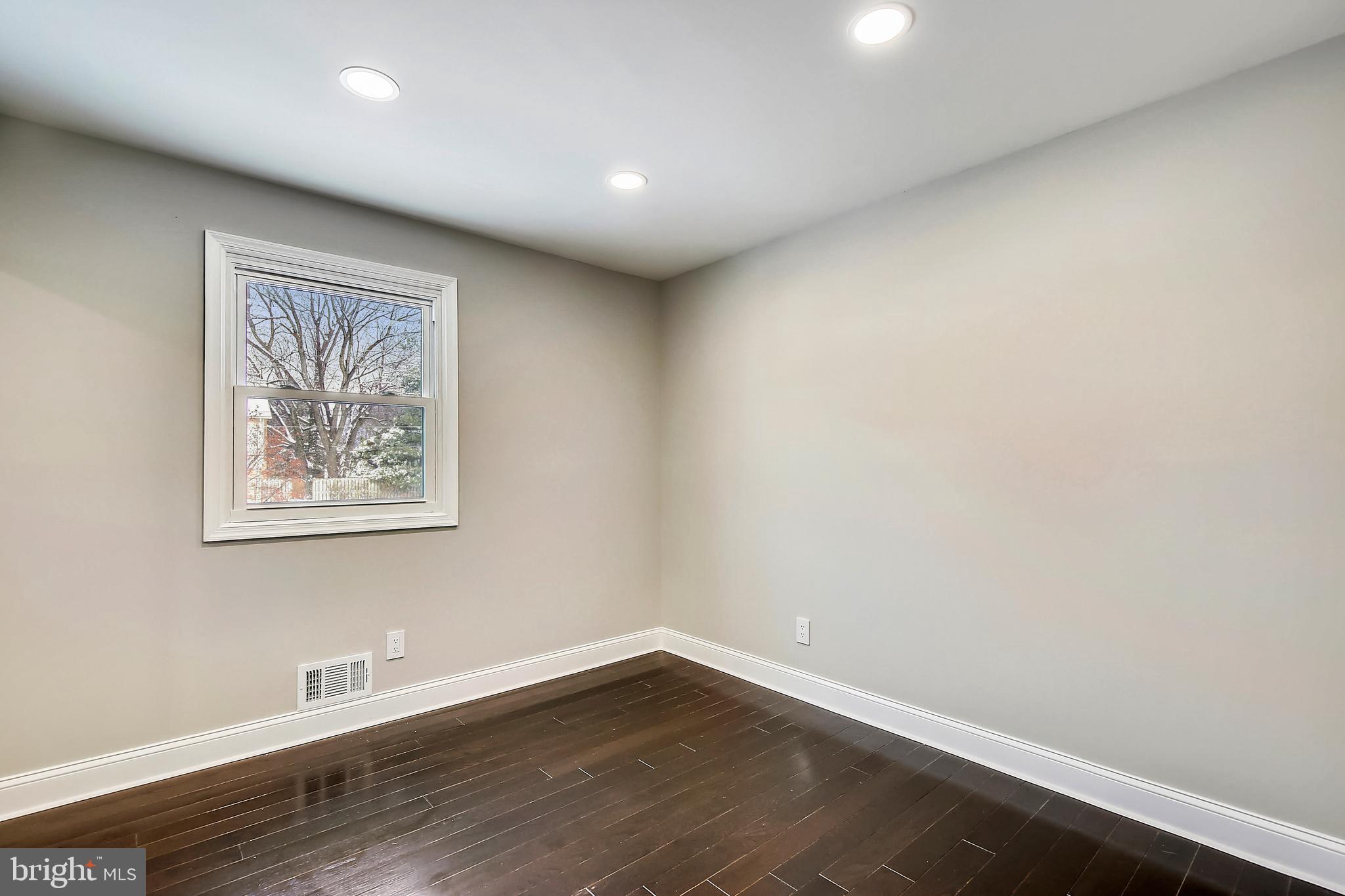 REGENCY ESTATES - Residential