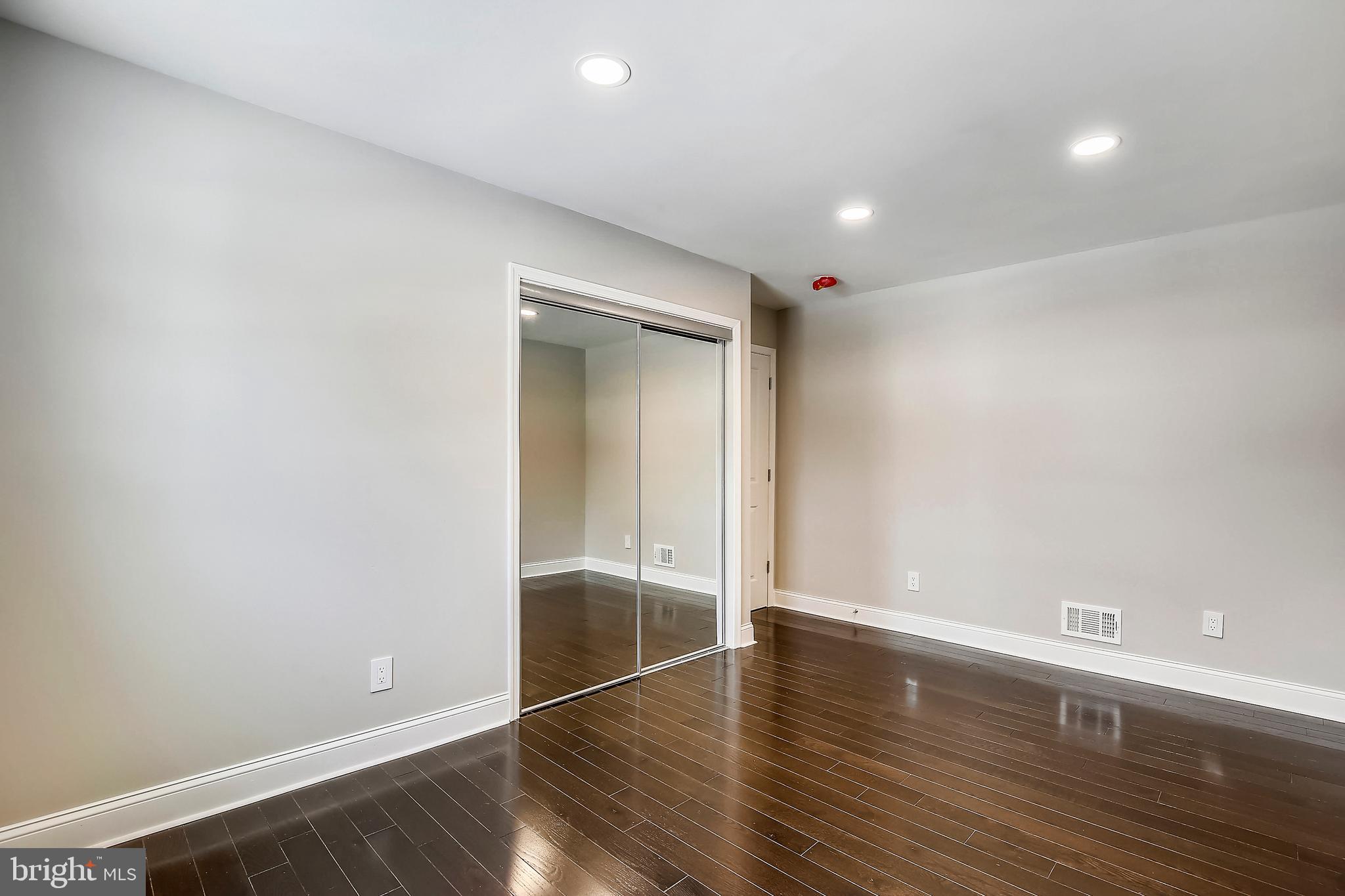 REGENCY ESTATES - Residential