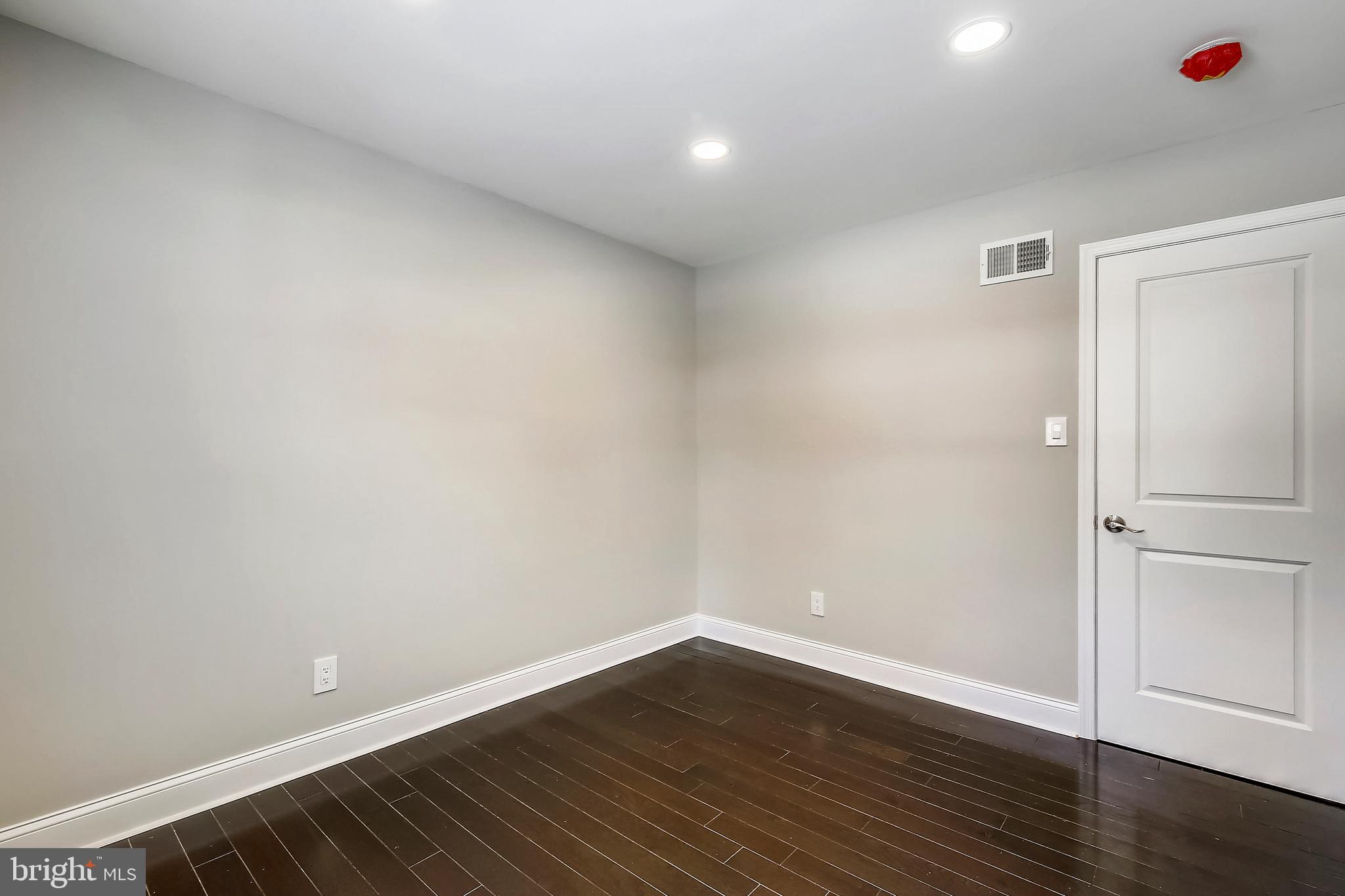 REGENCY ESTATES - Residential