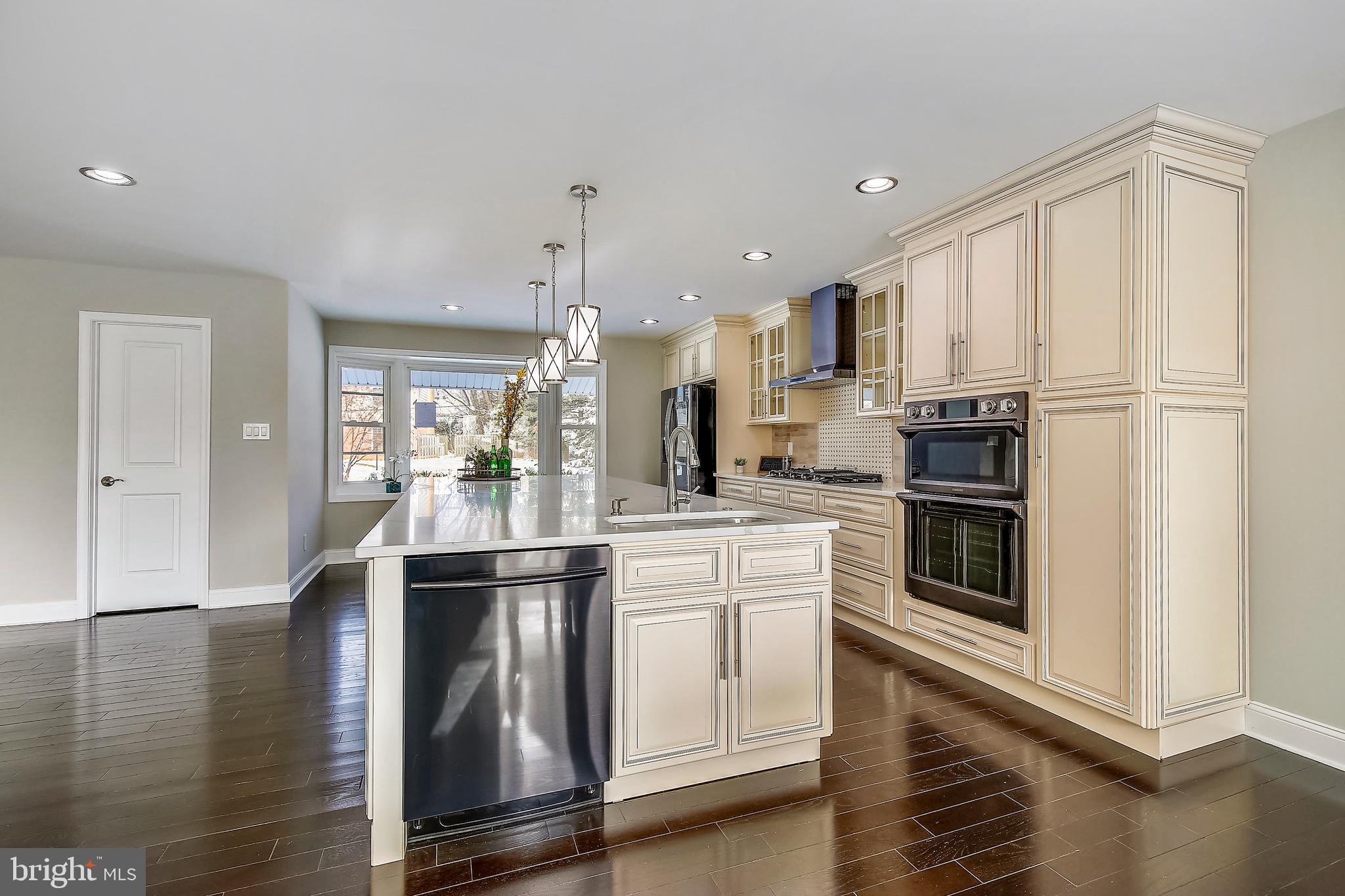 REGENCY ESTATES - Residential