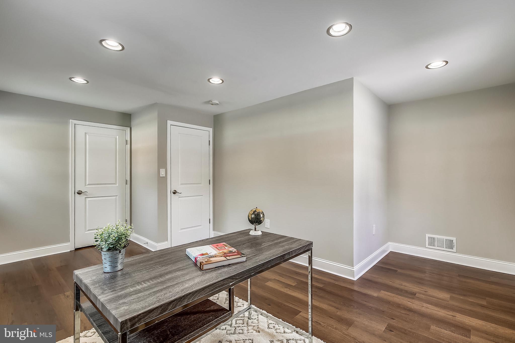 REGENCY ESTATES - Residential