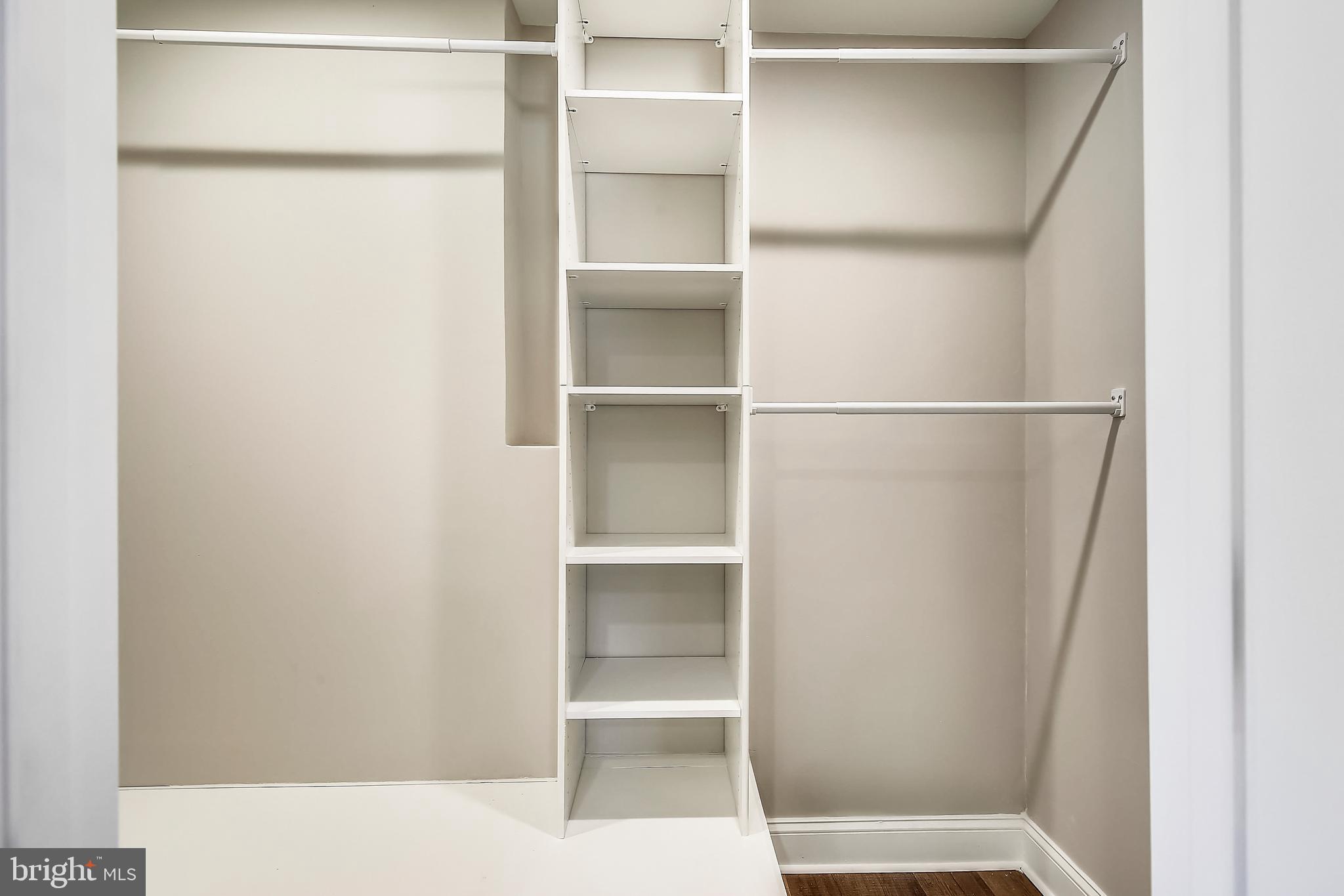 REGENCY ESTATES - Residential