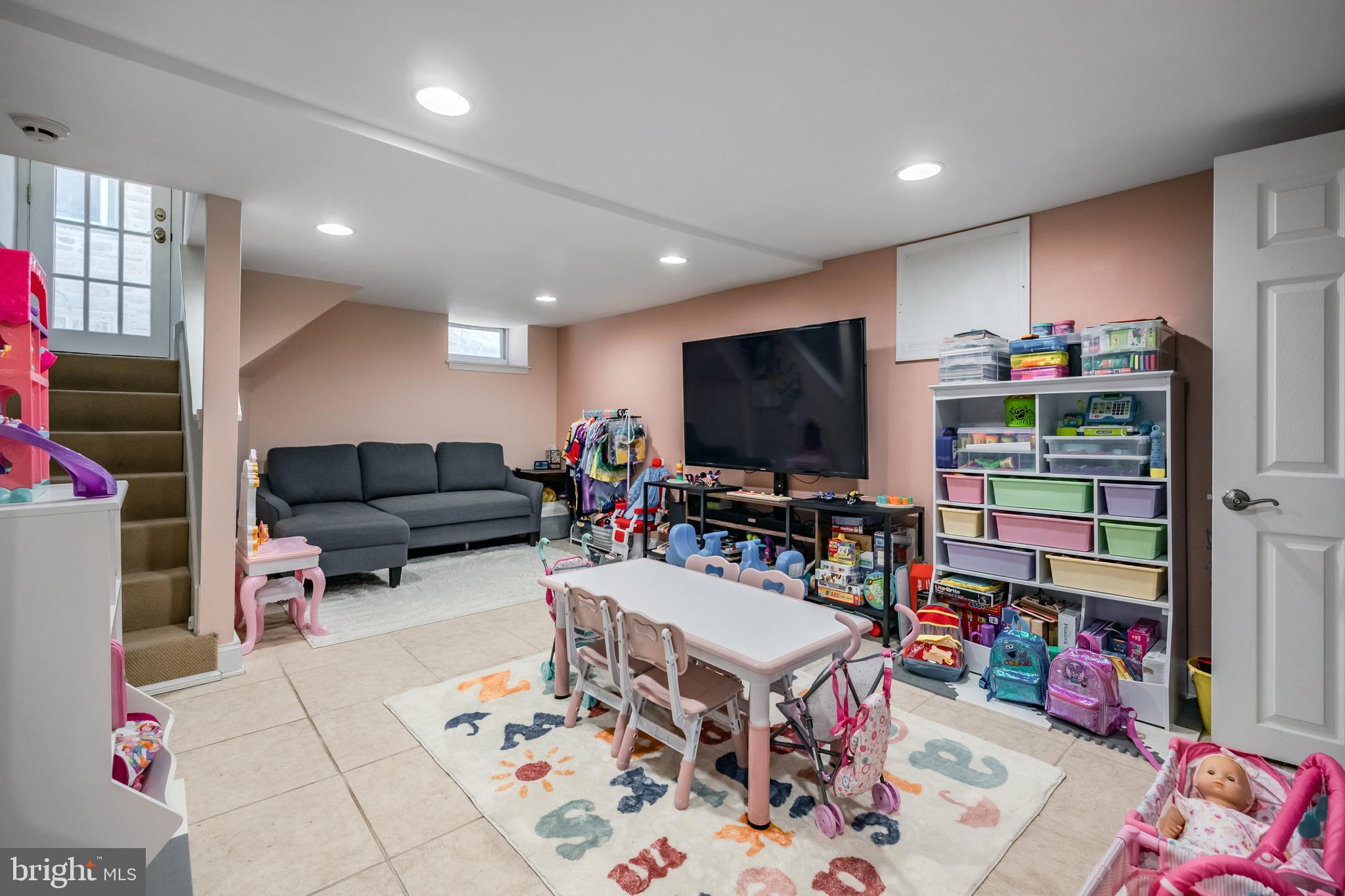 OAKMONT - Residential