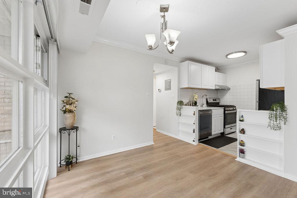 HERITAGE WOODS - Residential