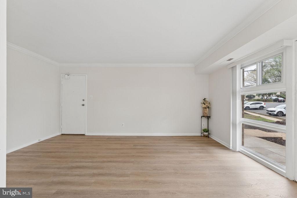 HERITAGE WOODS - Residential