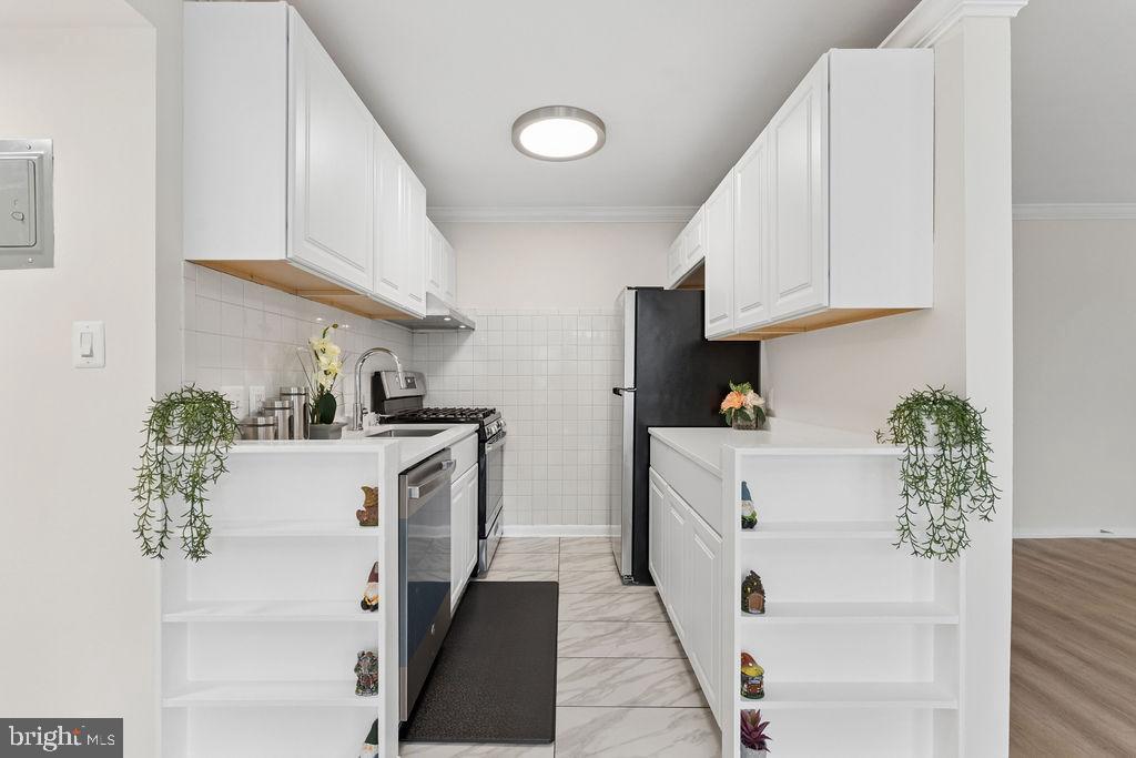 HERITAGE WOODS - Residential