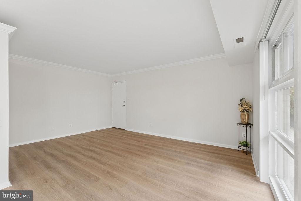 HERITAGE WOODS - Residential