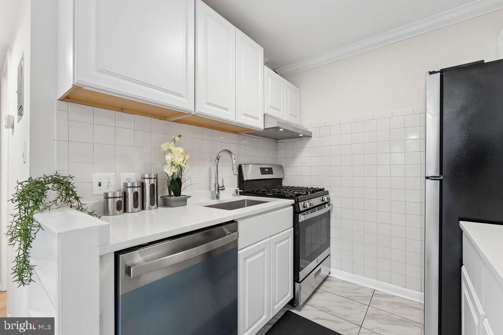 HERITAGE WOODS - Residential