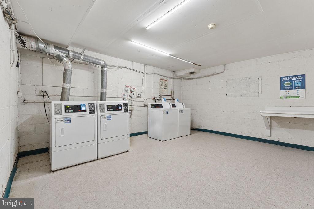 HERITAGE WOODS - Residential