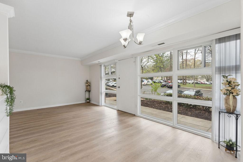 HERITAGE WOODS - Residential