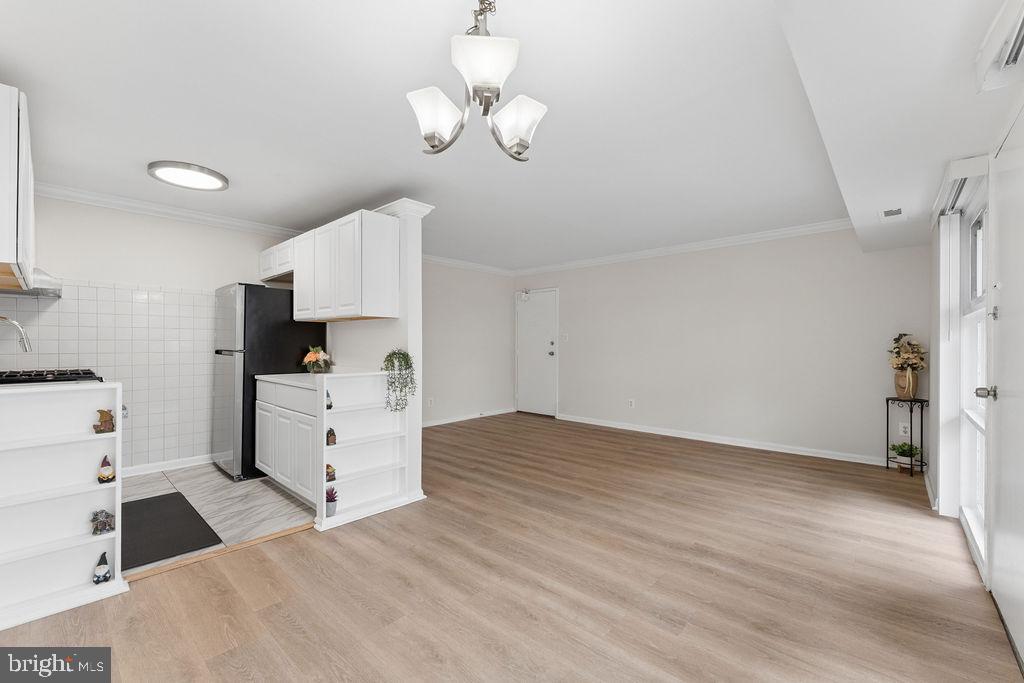 HERITAGE WOODS - Residential