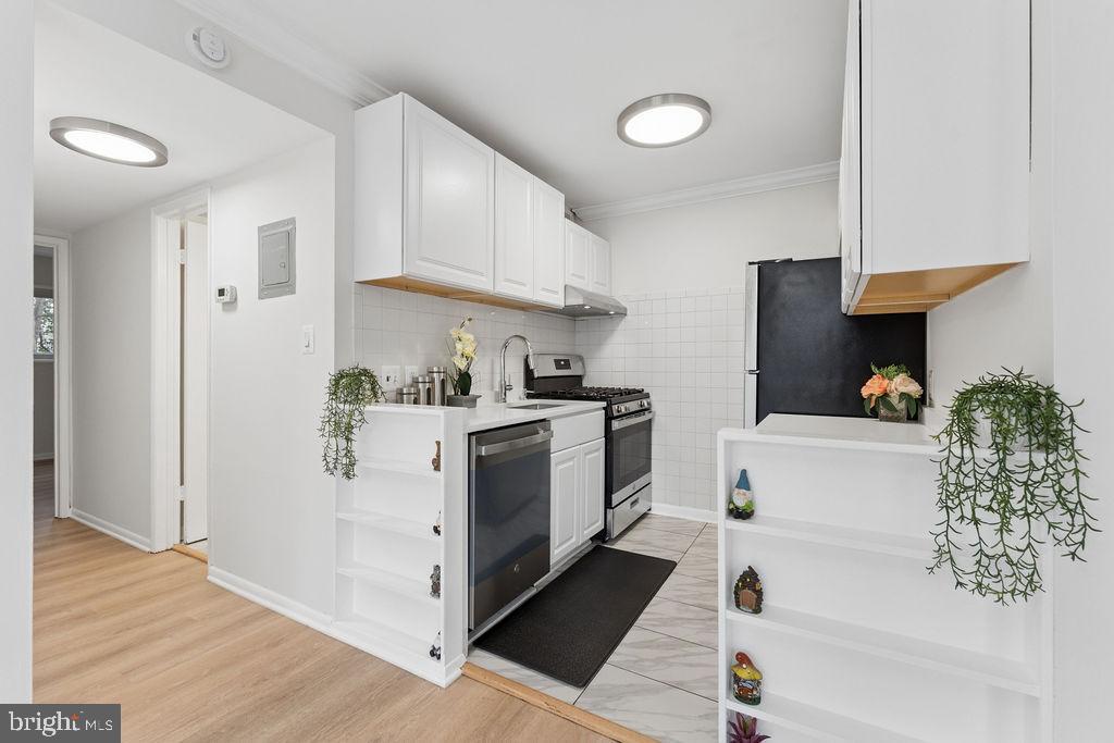 HERITAGE WOODS - Residential