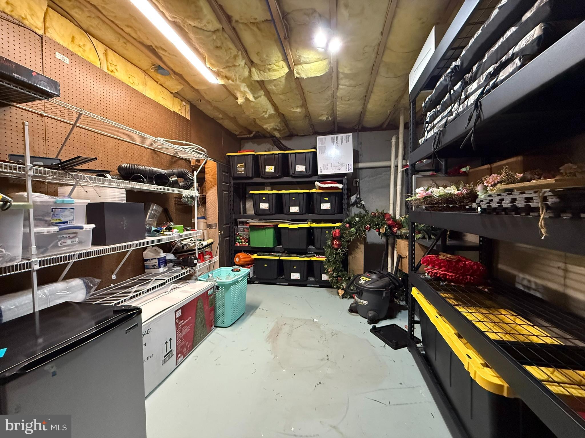 WOODS AT DEER RUN ESTATES - Residential