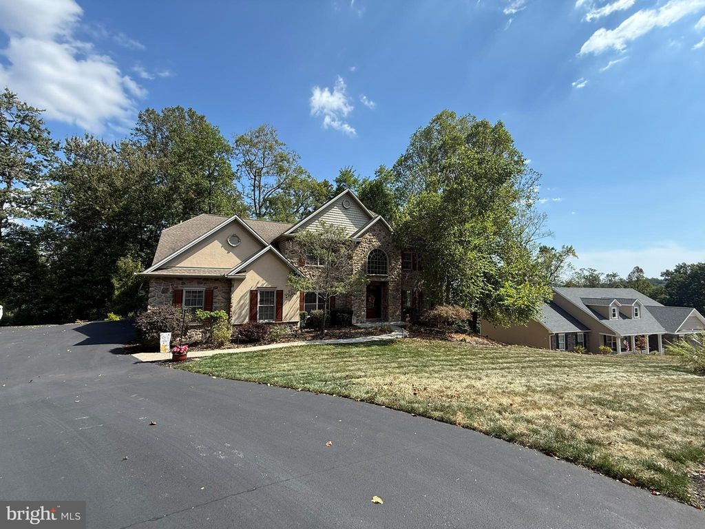 Photo of 612 Black Powder Drive, LEWISBERRY, PA 17339 (MLS # PAYK2090038)