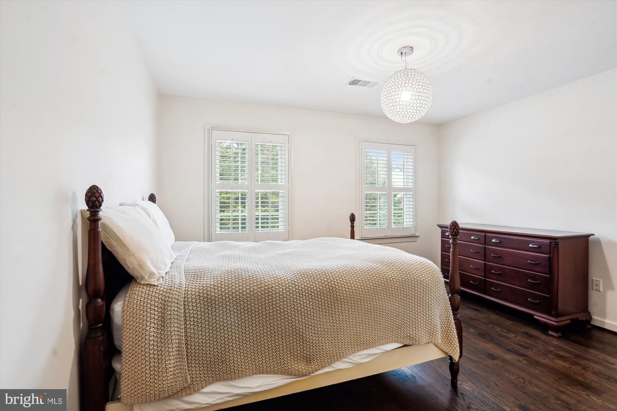 PINEY RUN MEADOW - Residential