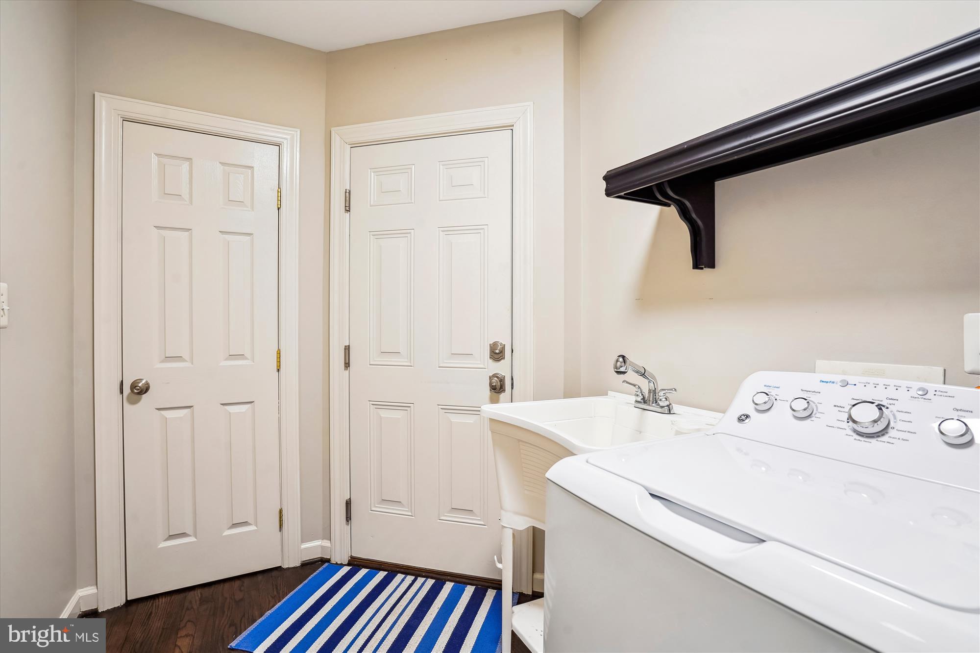 PINEY RUN MEADOW - Residential