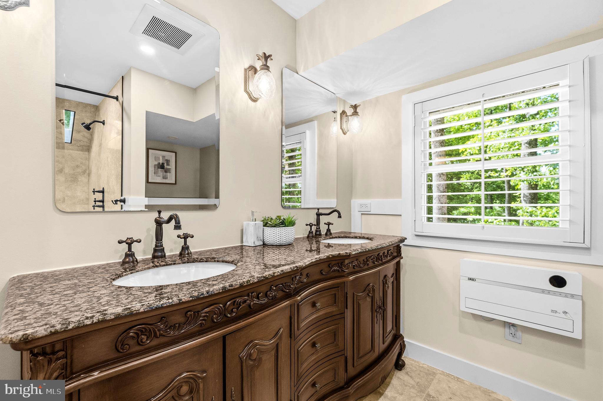 GLENWOOD MANOR - Residential