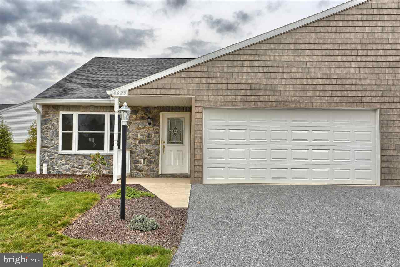 LAUREL MANOR - Residential
