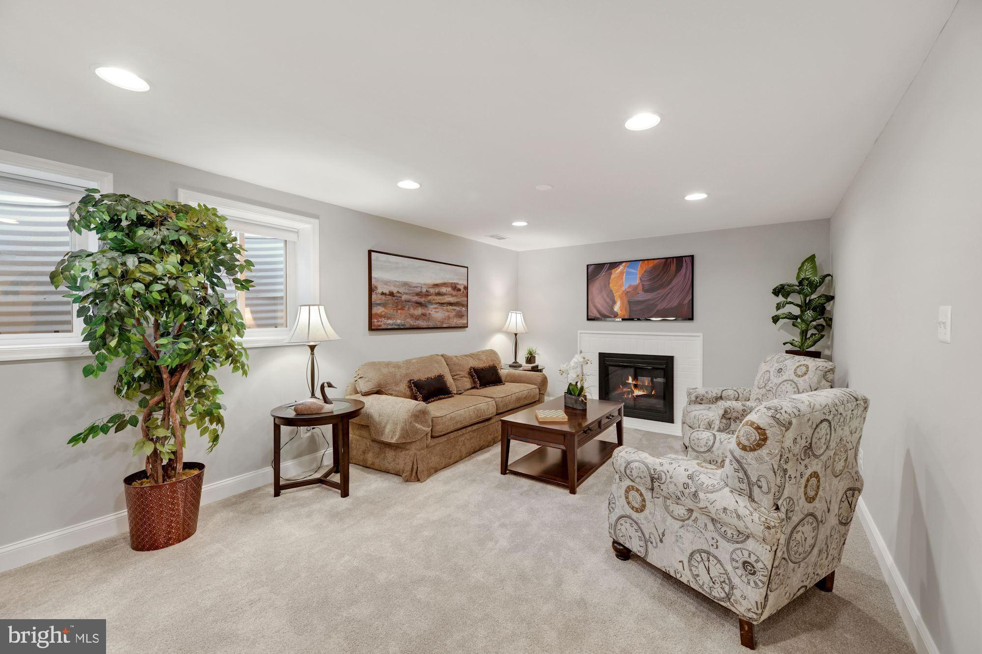 CHARLESTOWN - Residential