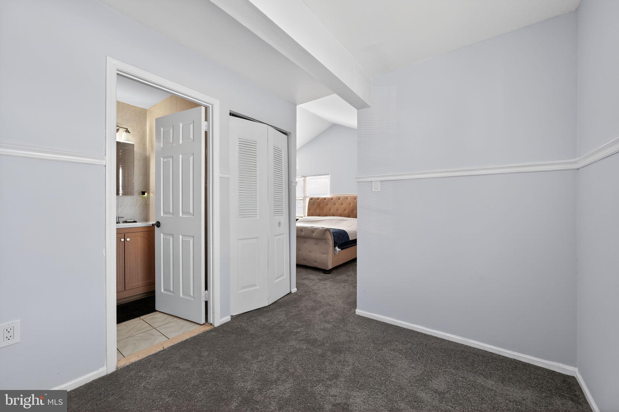 SOMERTON - Residential