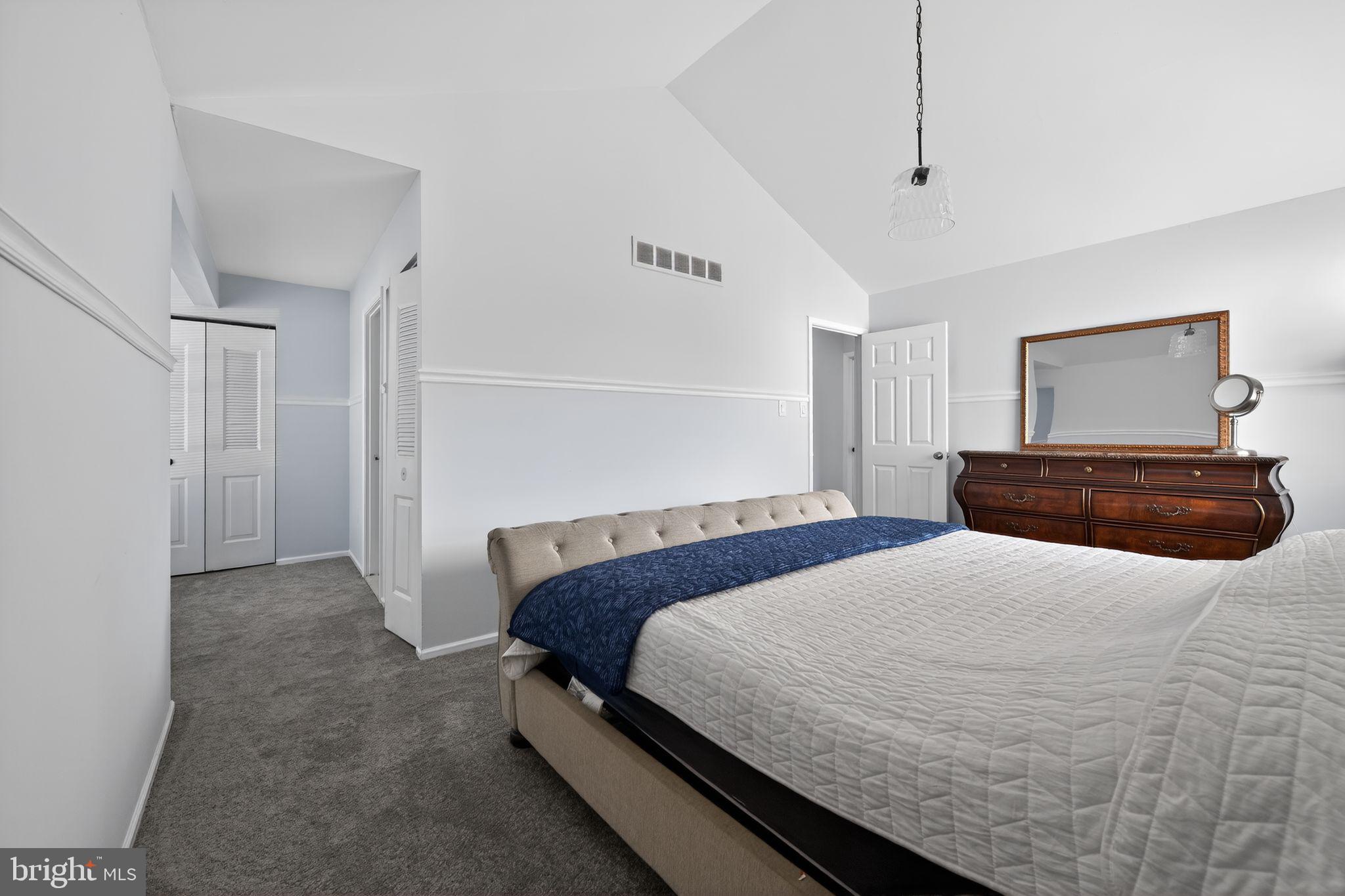 SOMERTON - Residential
