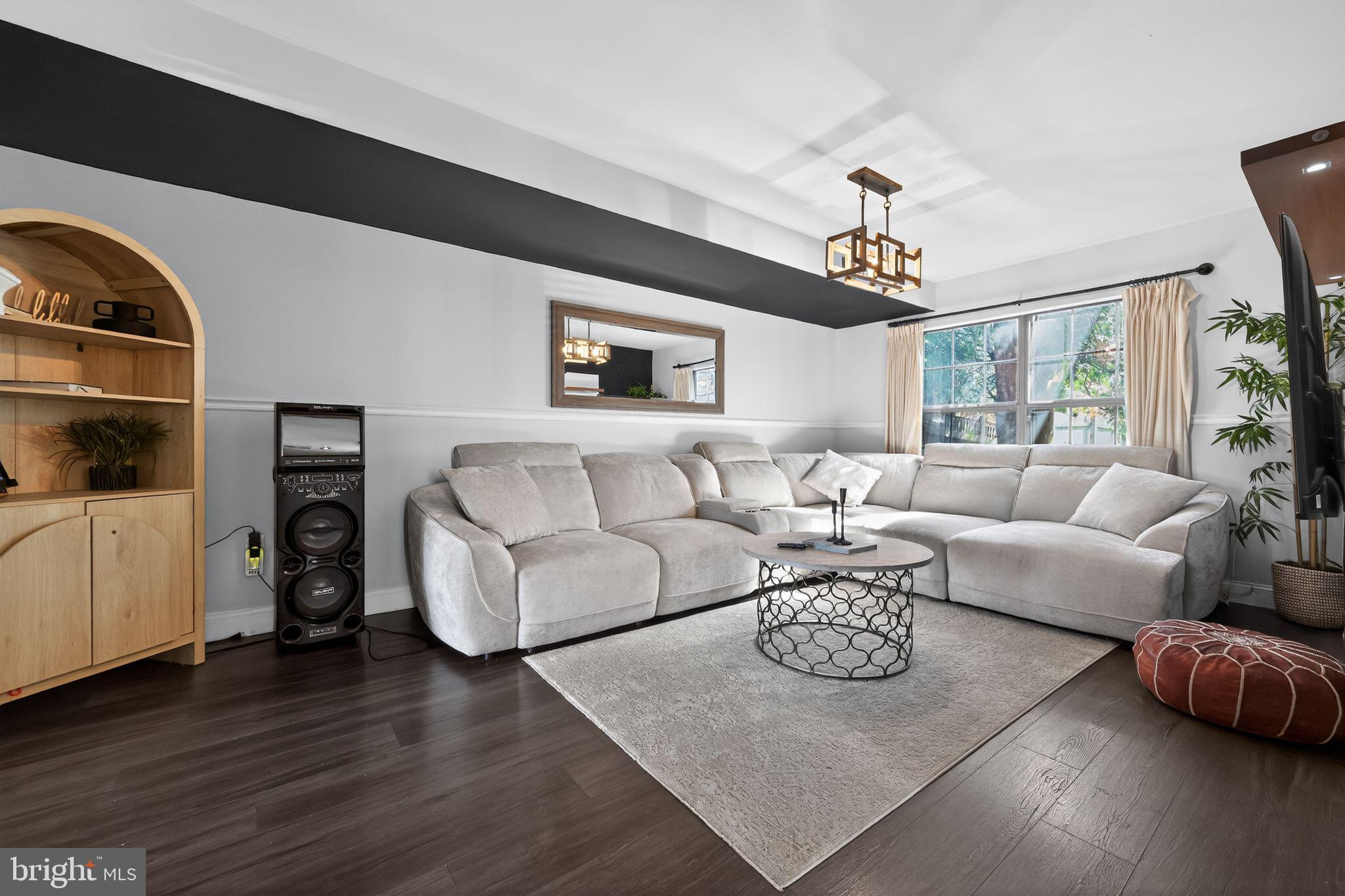 SOMERTON - Residential