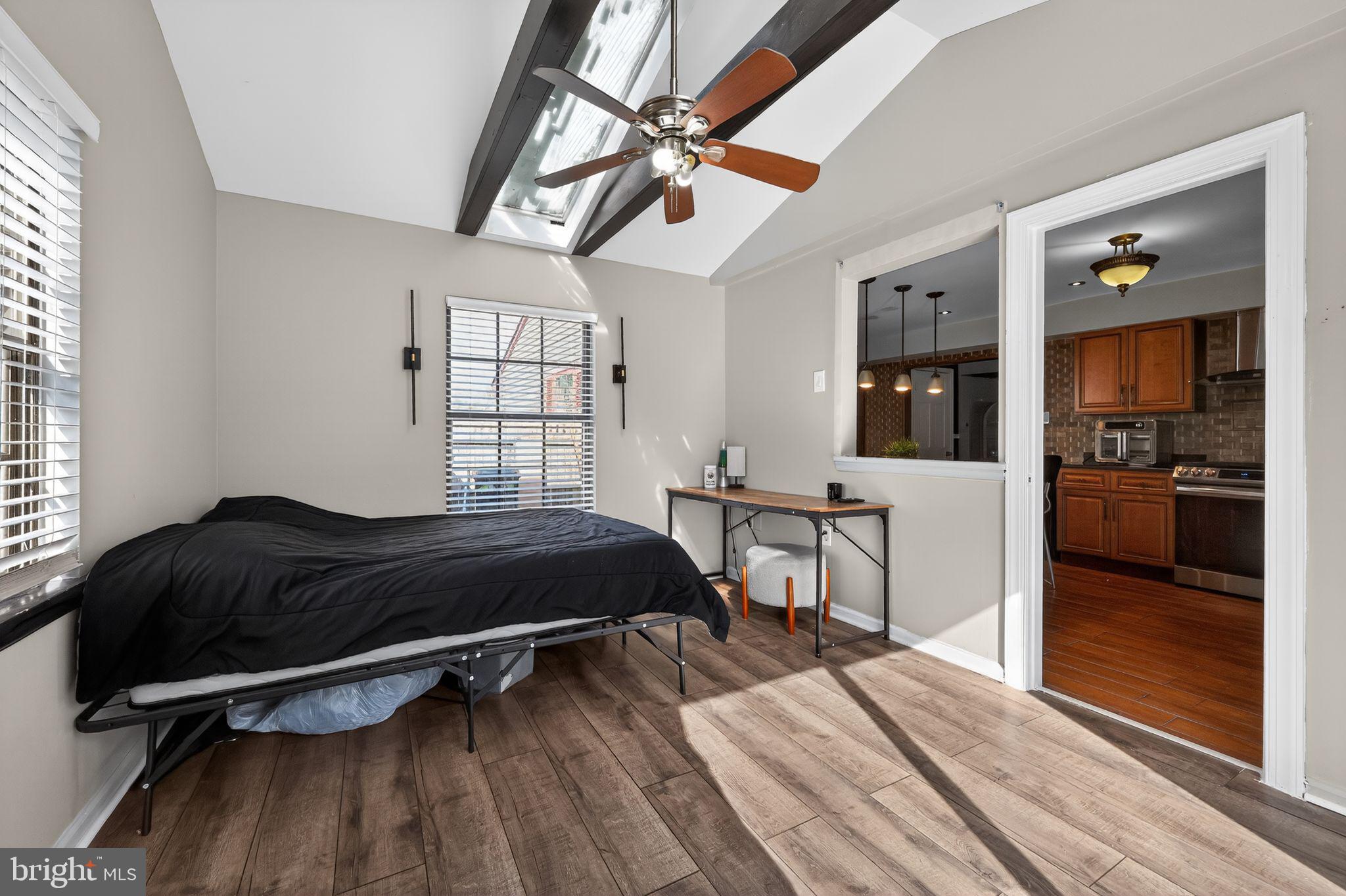 SOMERTON - Residential
