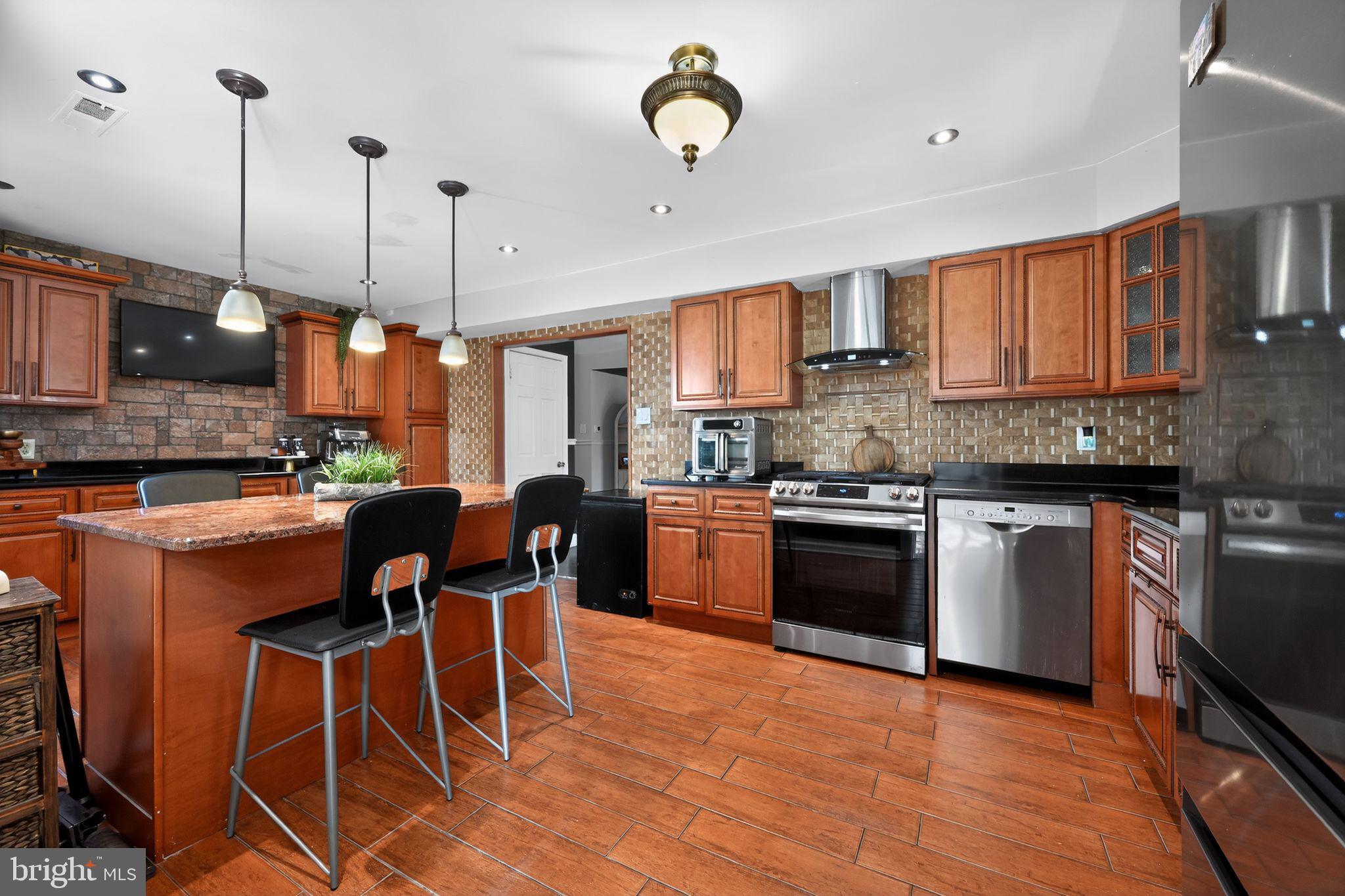 SOMERTON - Residential