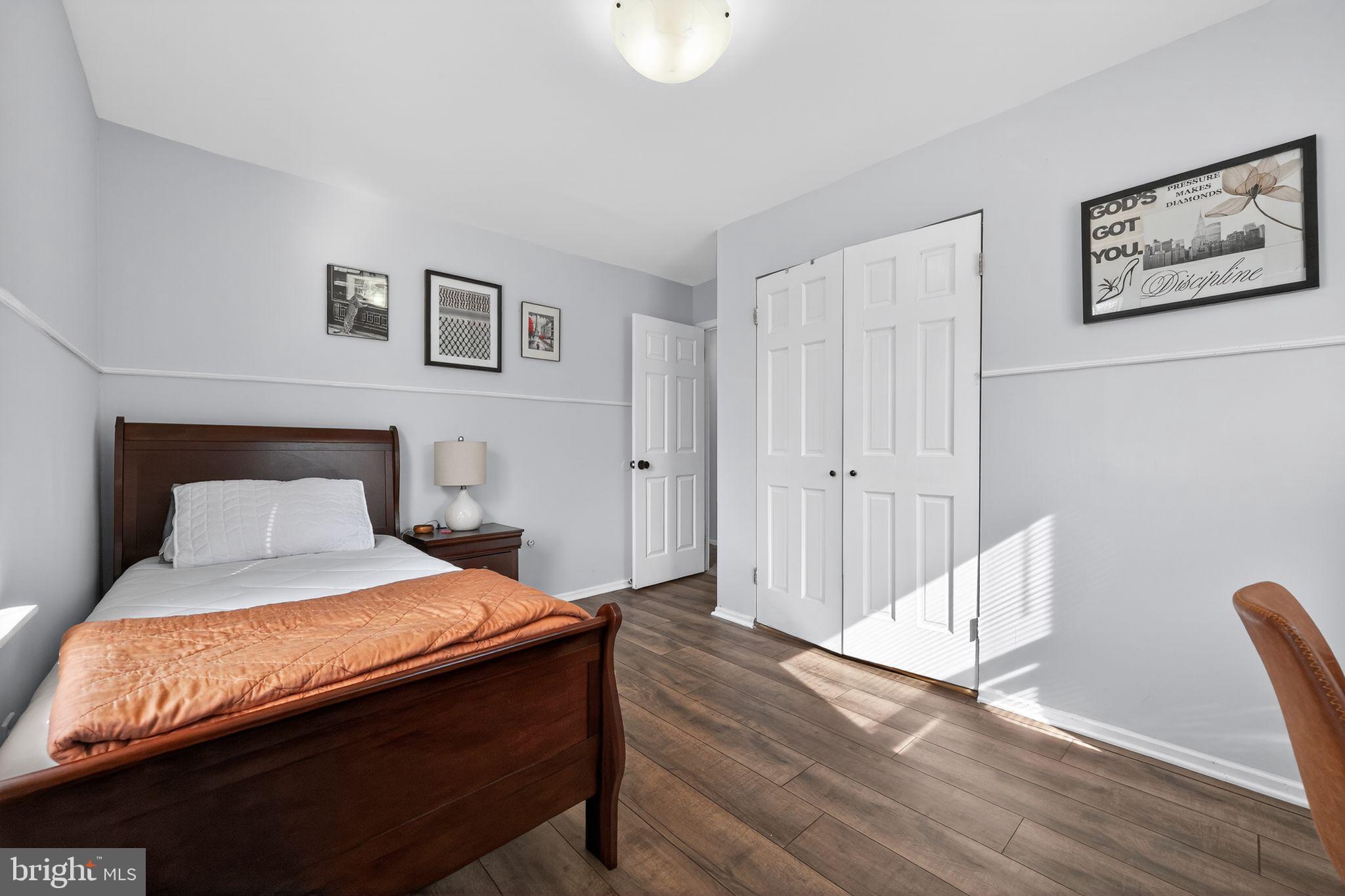 SOMERTON - Residential