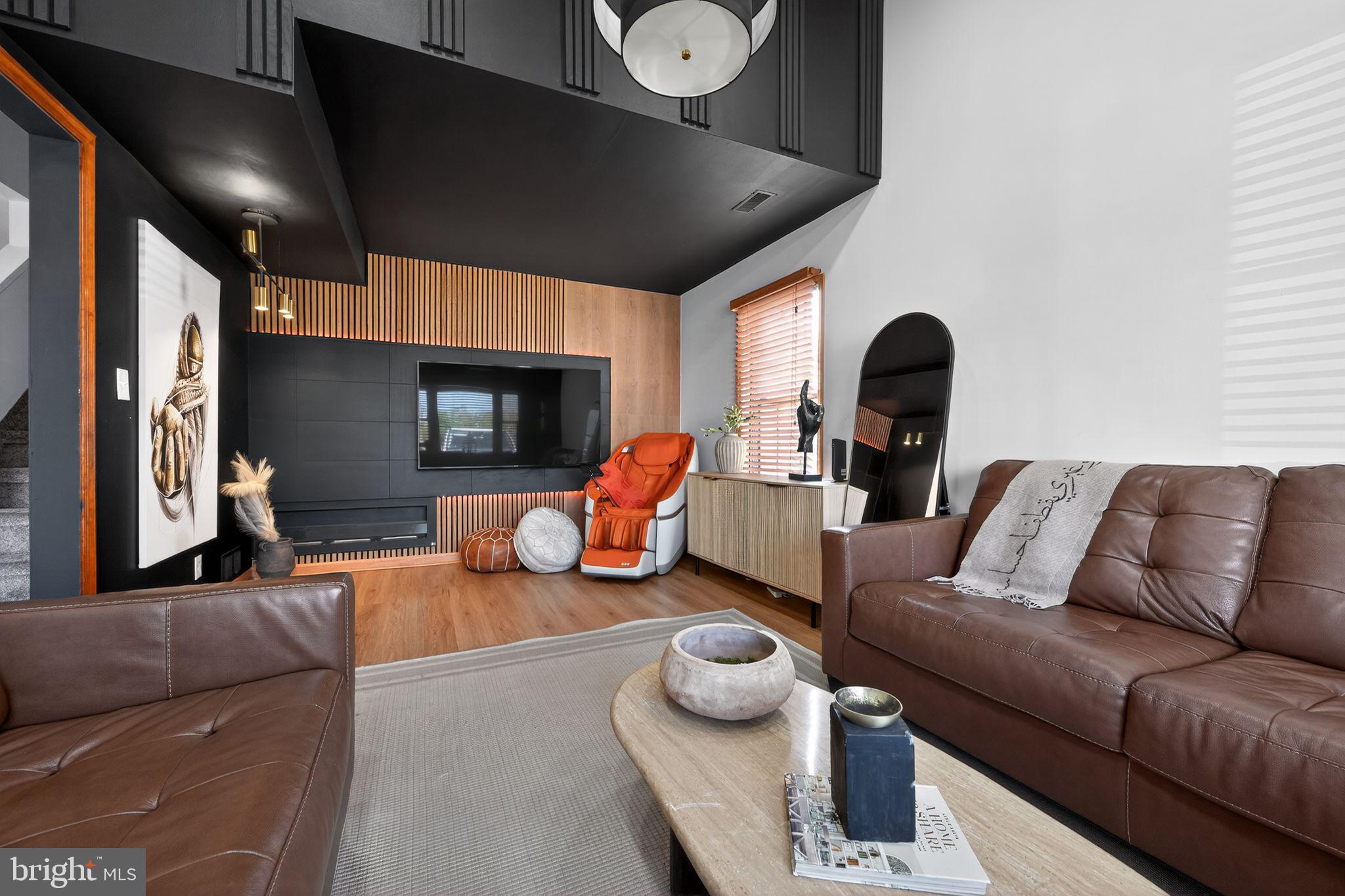 SOMERTON - Residential