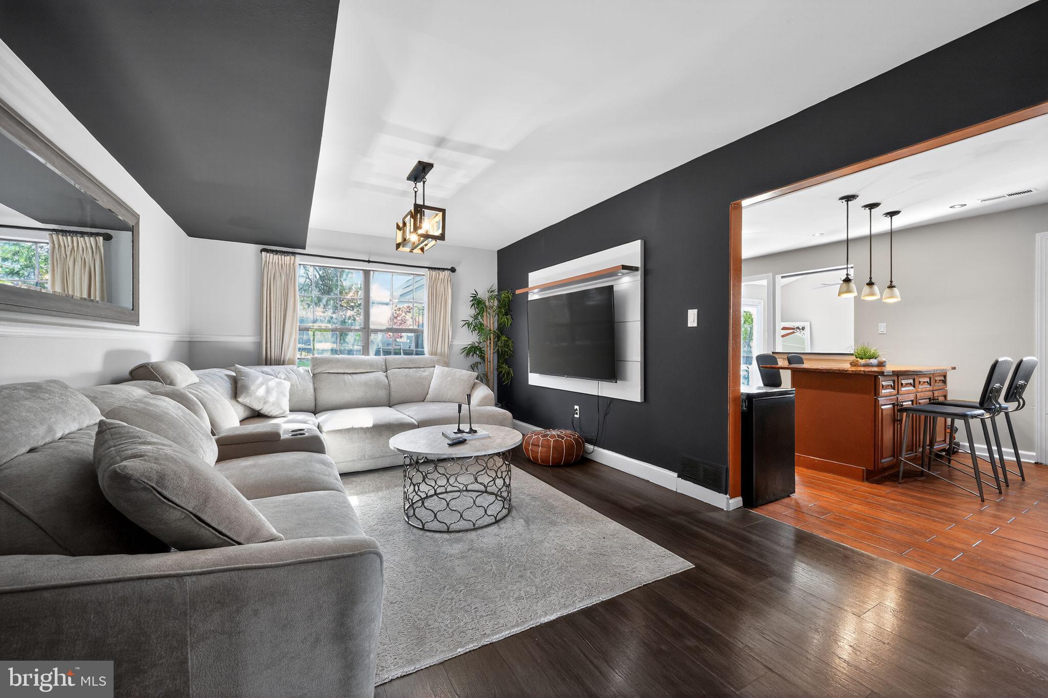 SOMERTON - Residential