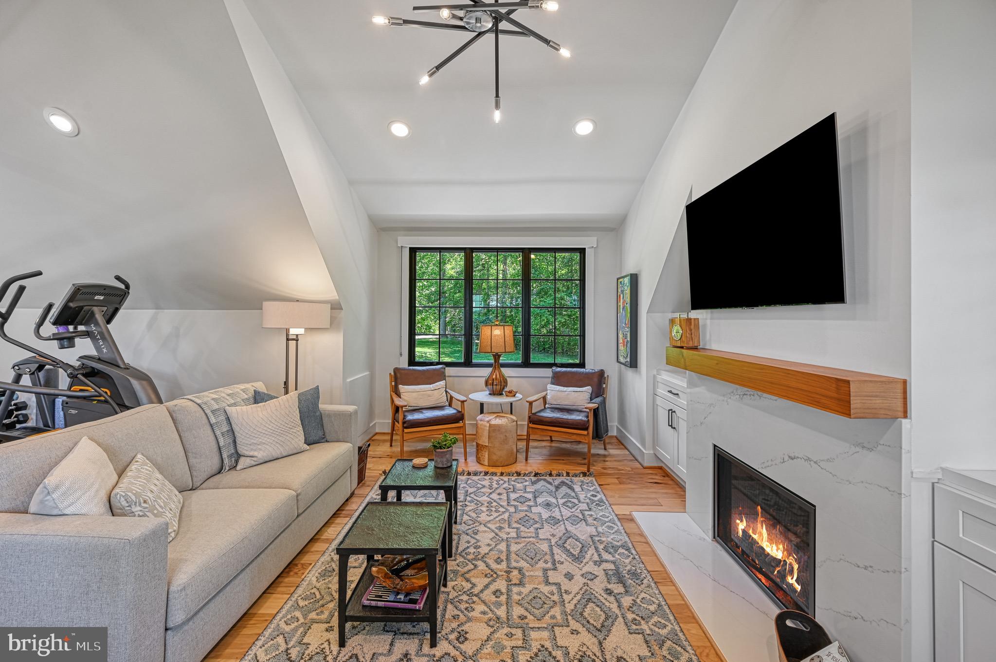 SARA SCOTT ESTATE - Residential