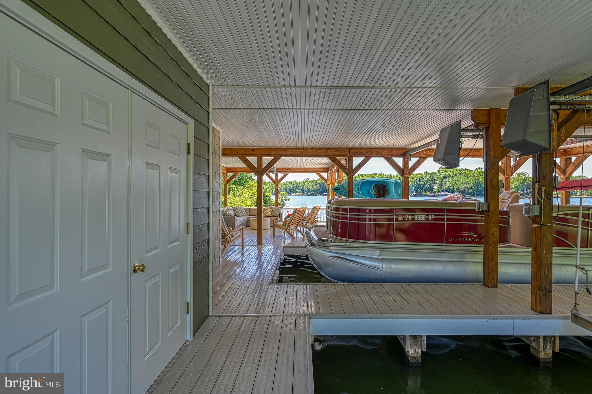 SARA SCOTT ESTATE - Residential