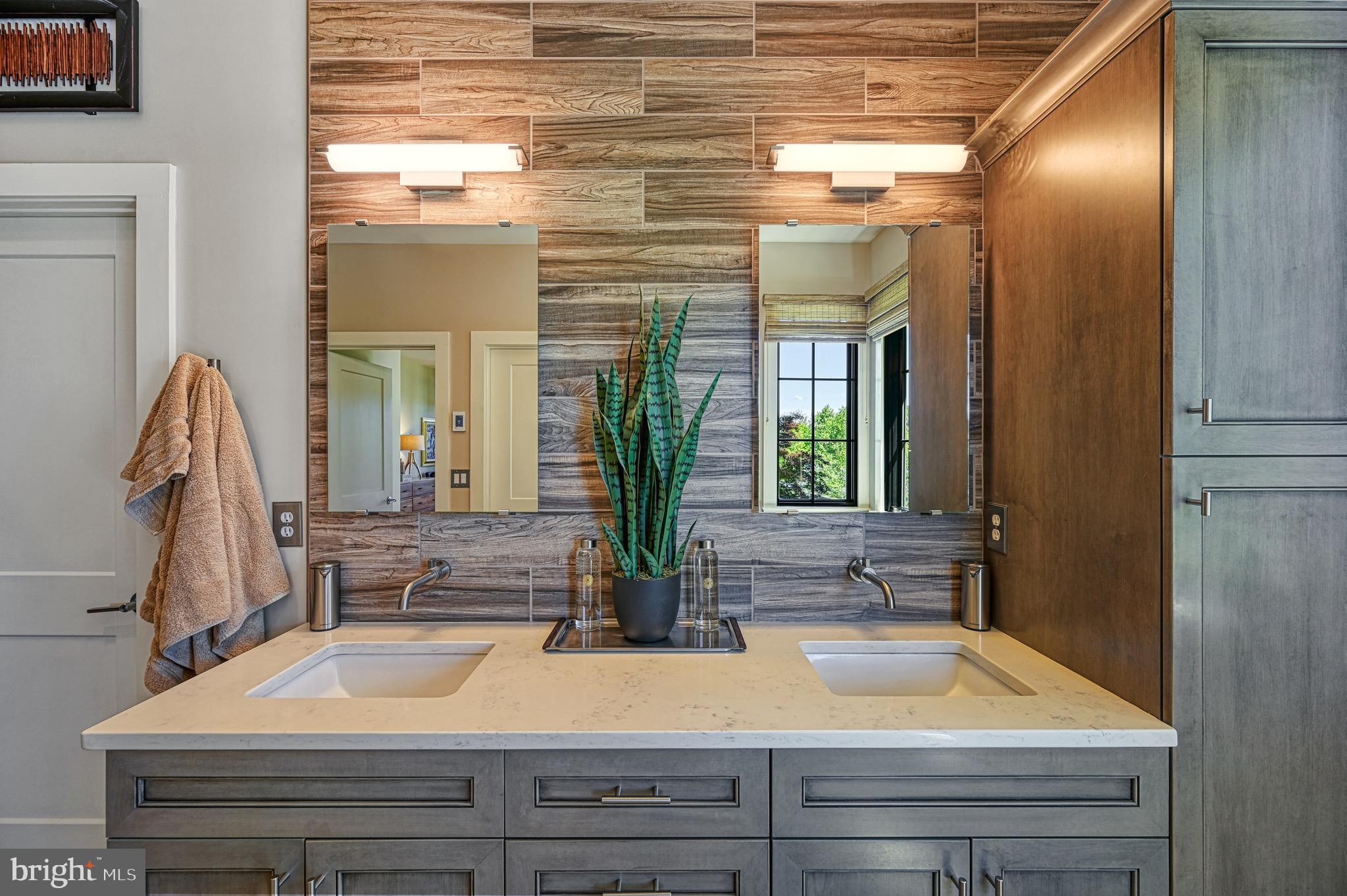 SARA SCOTT ESTATE - Residential