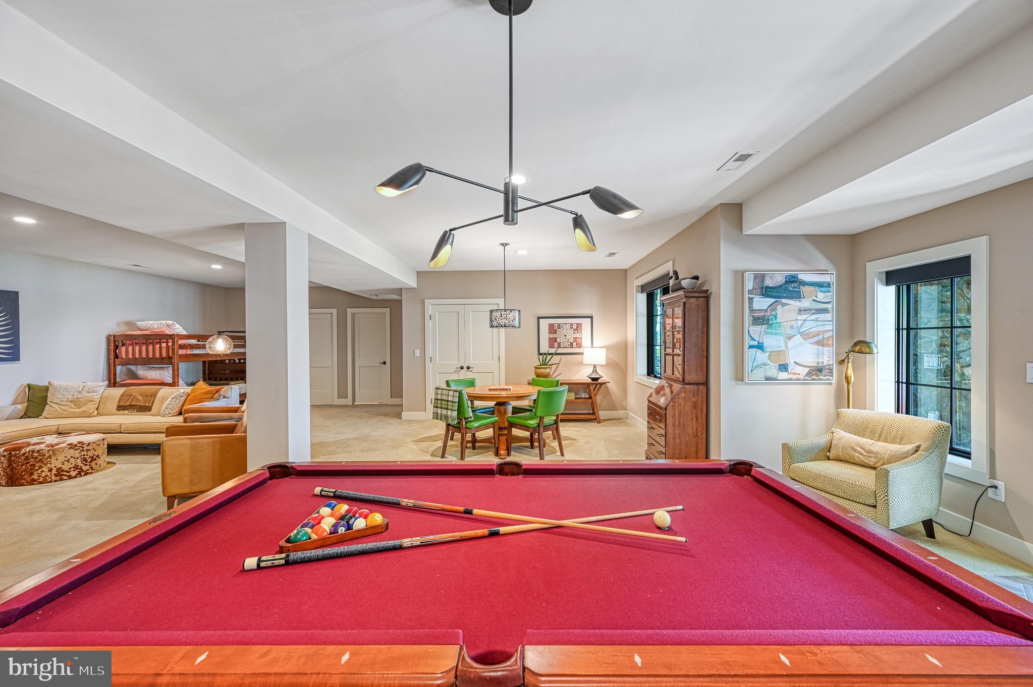 SARA SCOTT ESTATE - Residential