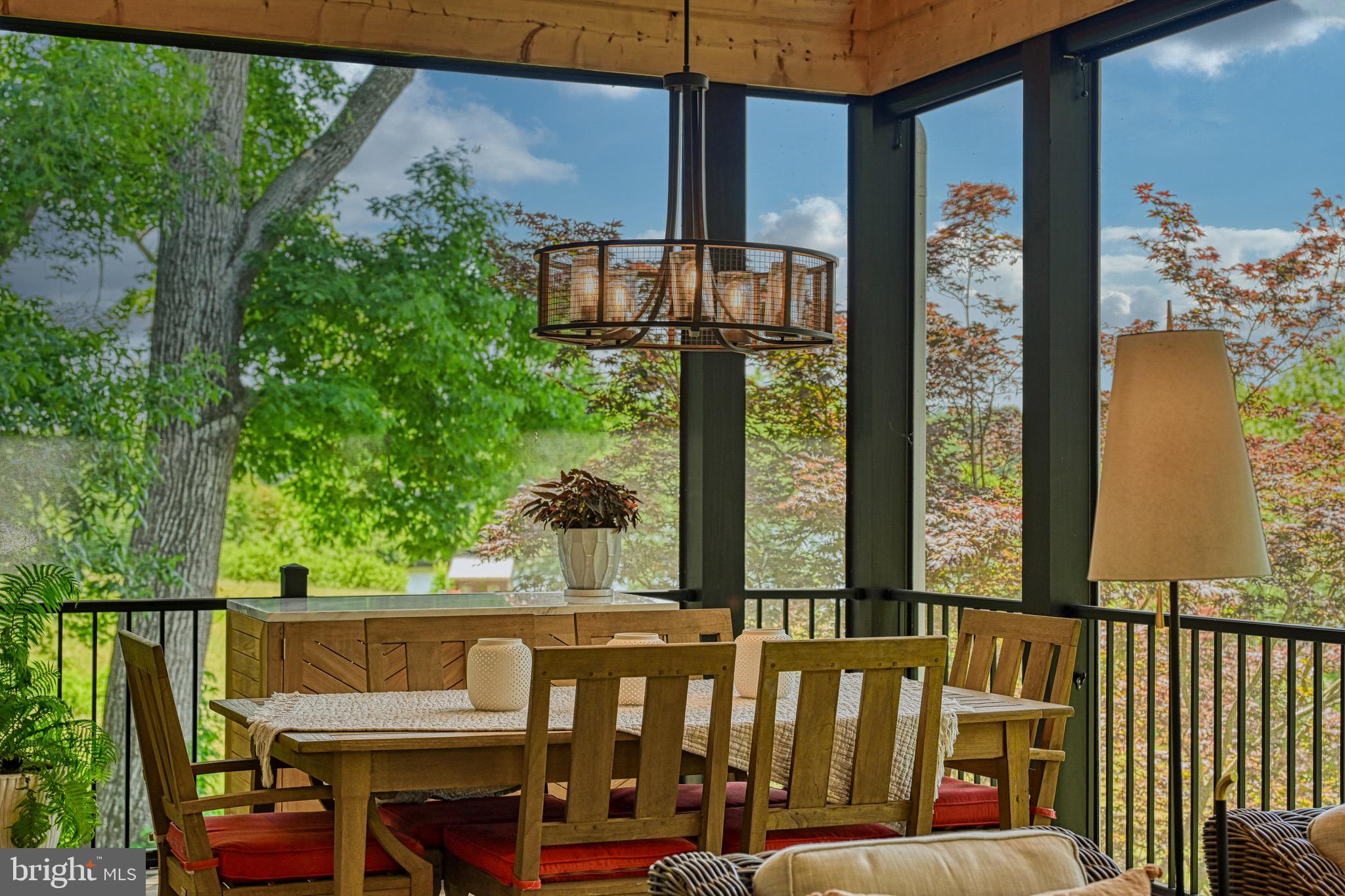 SARA SCOTT ESTATE - Residential